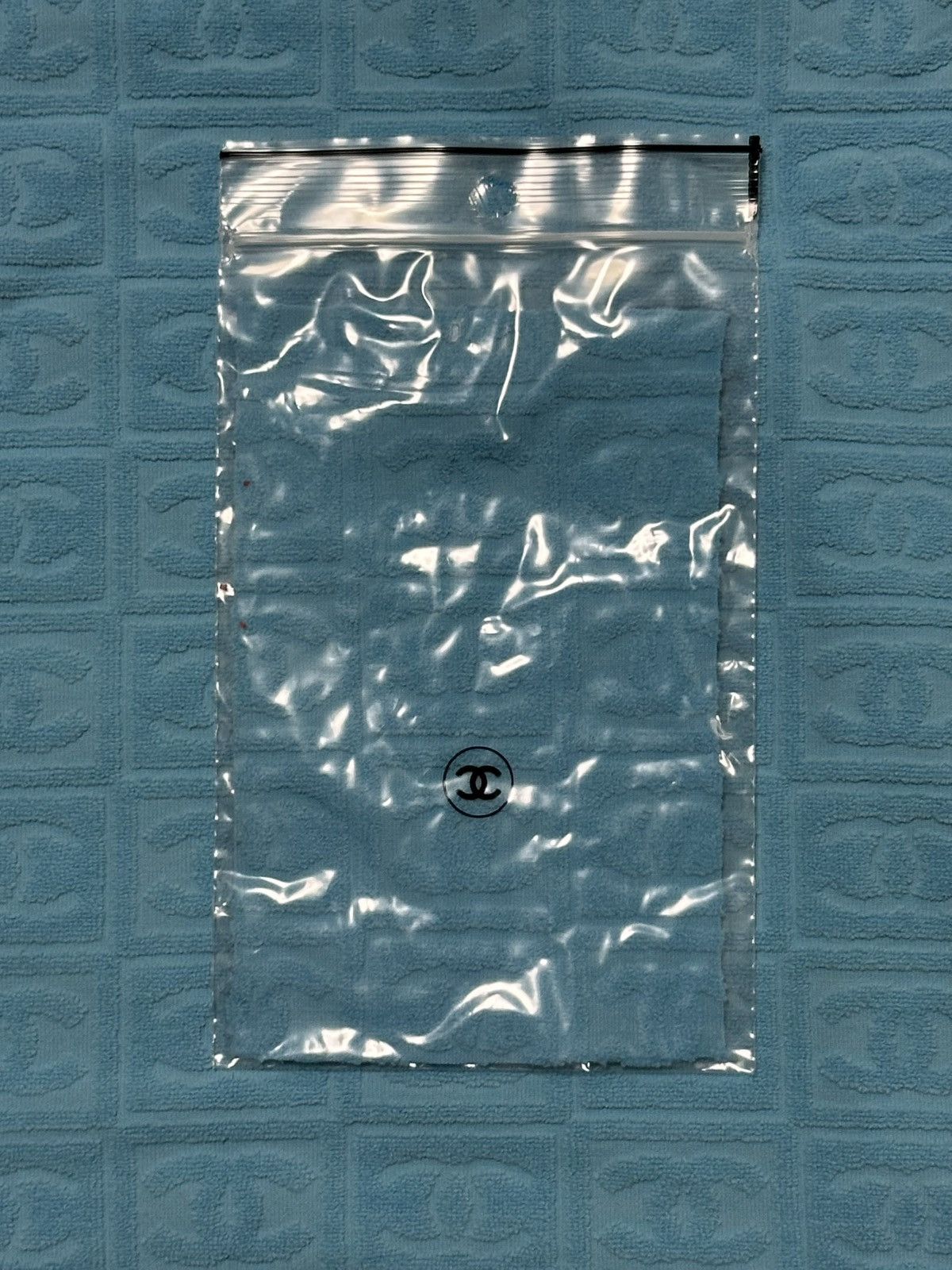 Chanel CHANEL Sport S/S 2002 CC Emboss Jacquard Terry Cloth T-Shirt Size M / US 6-8 / IT 42-44 - 7 Thumbnail