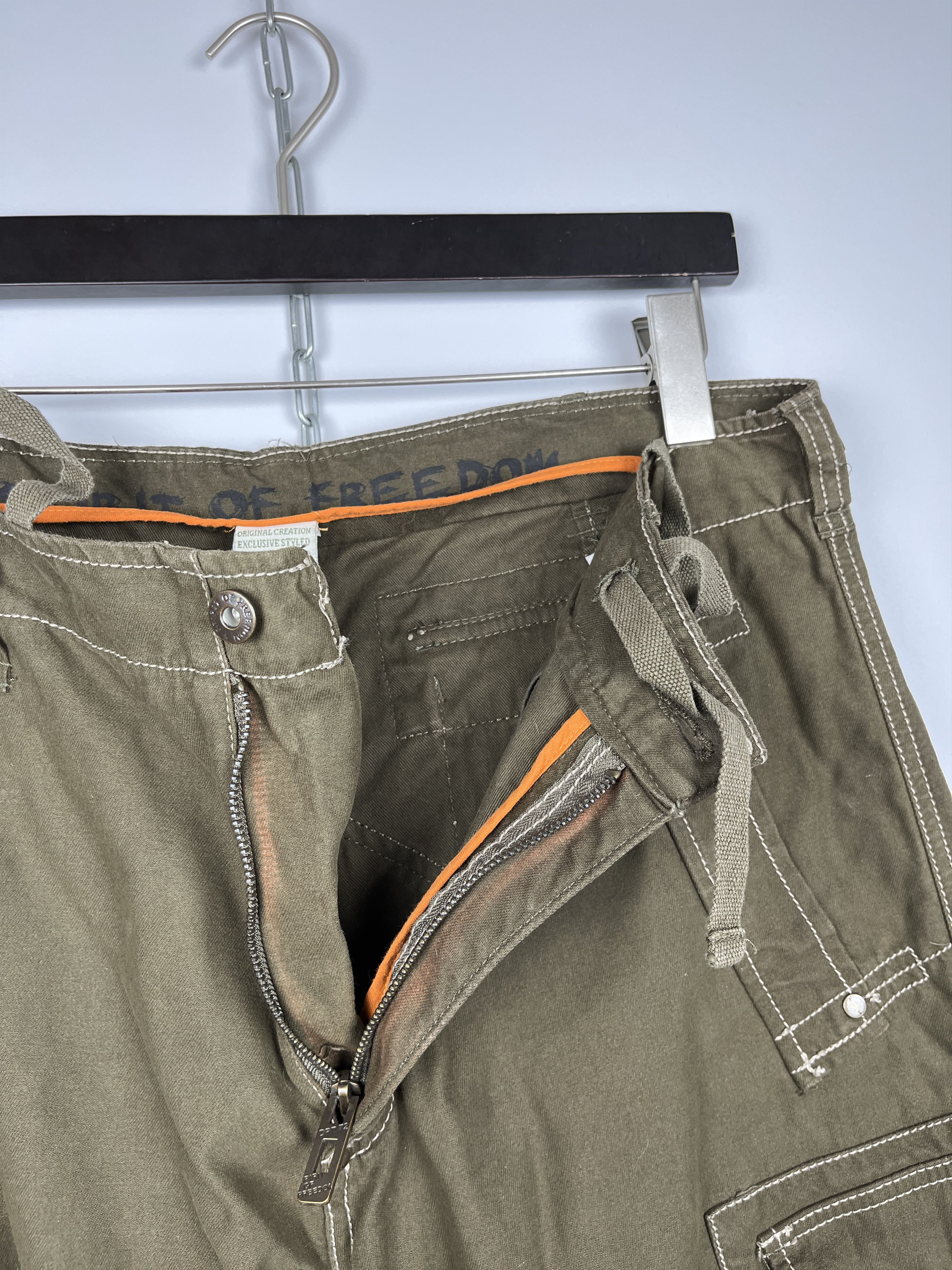Vintage Vintage Avant Garde Cargo Bondage Multi-Pocket Pants Size US 33 - 12 Thumbnail