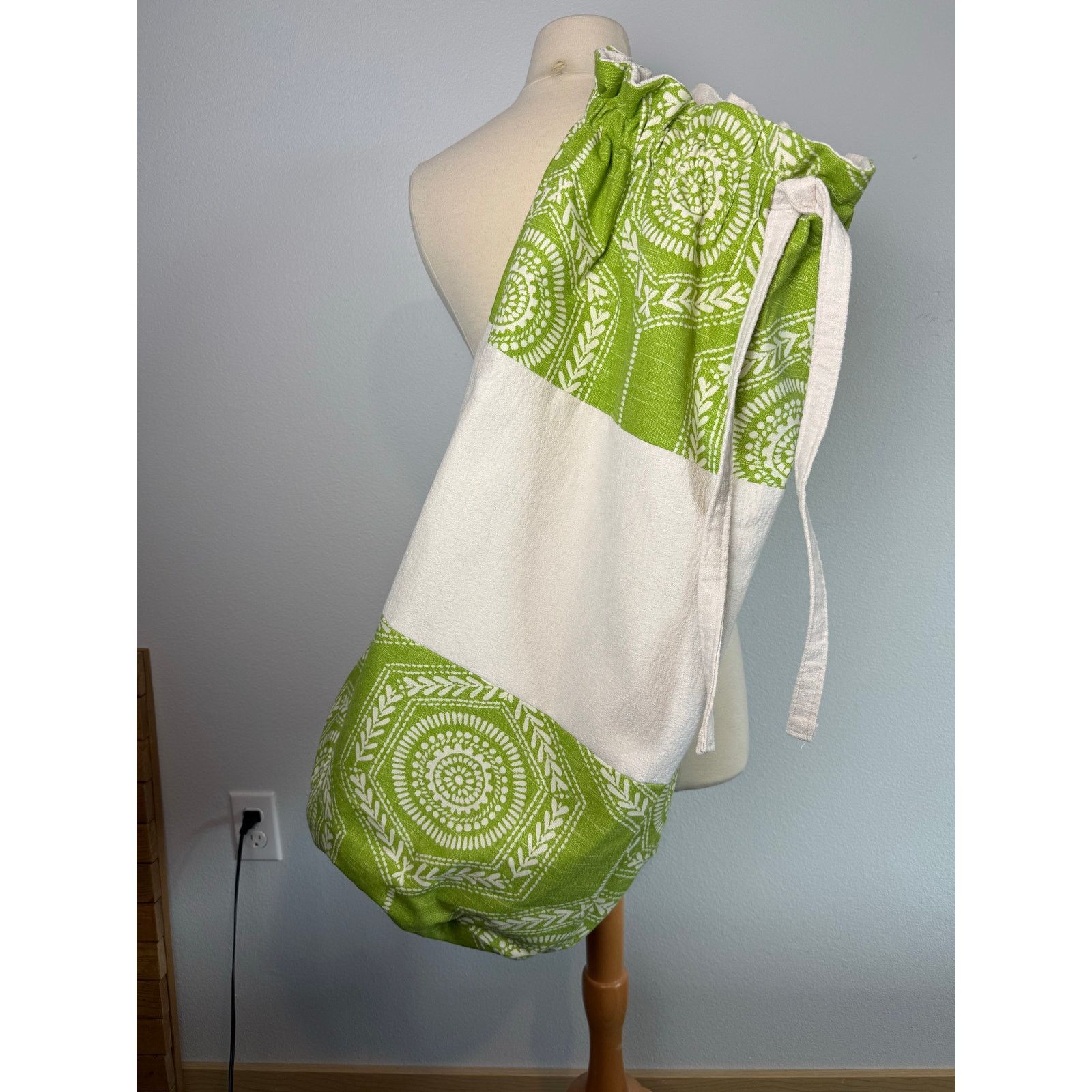 Anthropologie Handmade Heavy Duty Laundry Bag w/ Strap and Tie Closure, LG Size ONE SIZE - 2 Thumbnail