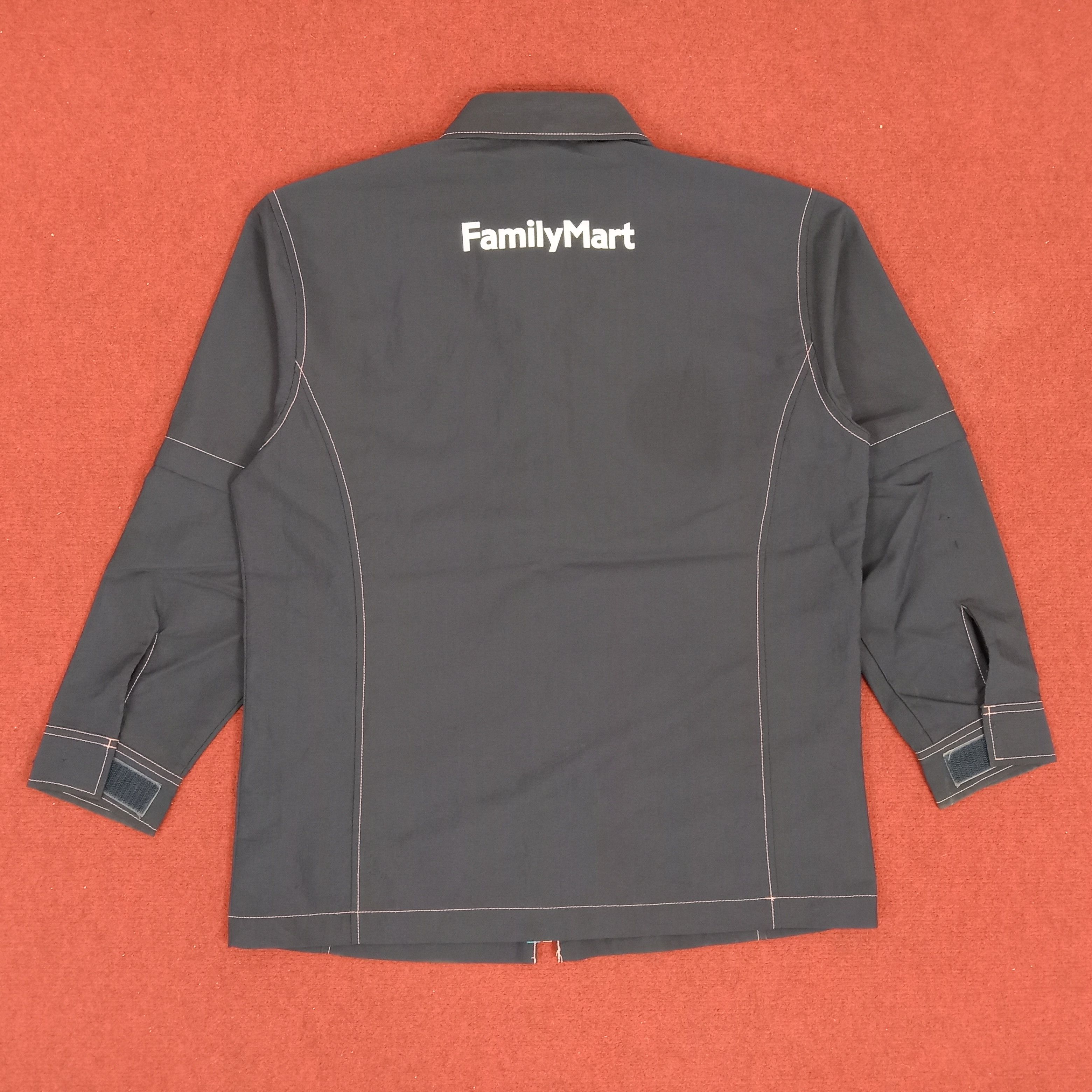 Japanese Brand × Vintage Family Mart Logo Design Japanese Workers Shirt Jacket Size US M / EU 48-50 / 2 - 3 Thumbnail