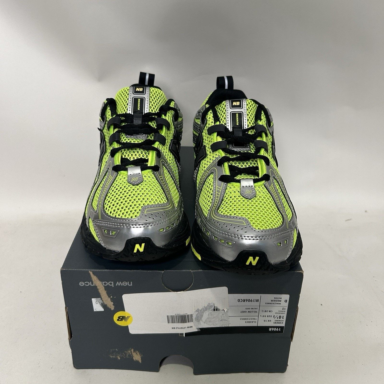 New Balance New Balance 1906R “Volt Black Silver” M1906RCG Size US 10.5 / EU 43-44 - 2 Thumbnail