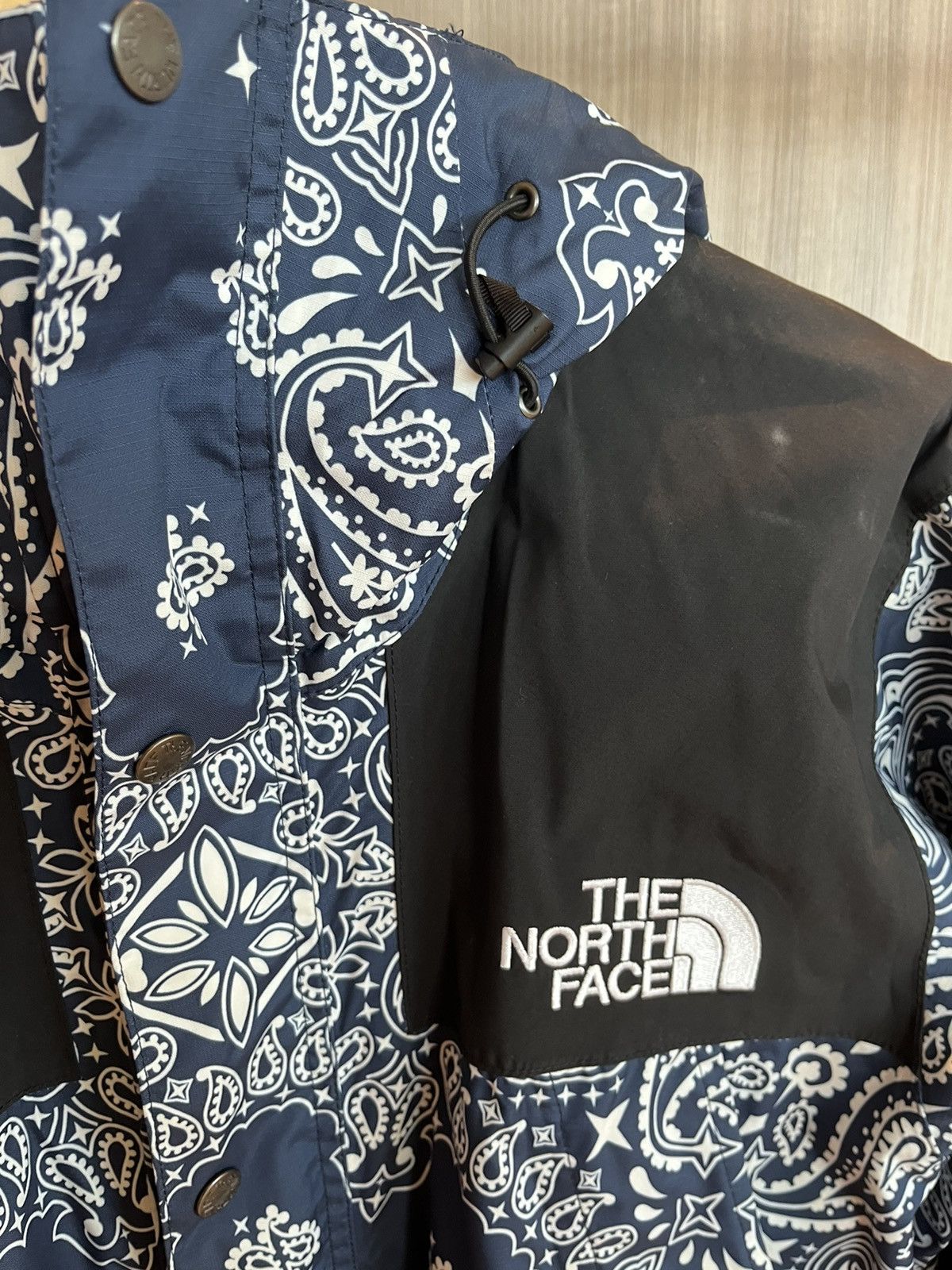 Supreme × The North Face Supreme x TNF Blue Bandana Mountain Jacket Size US M / EU 48-50 / 2 - 3 Thumbnail