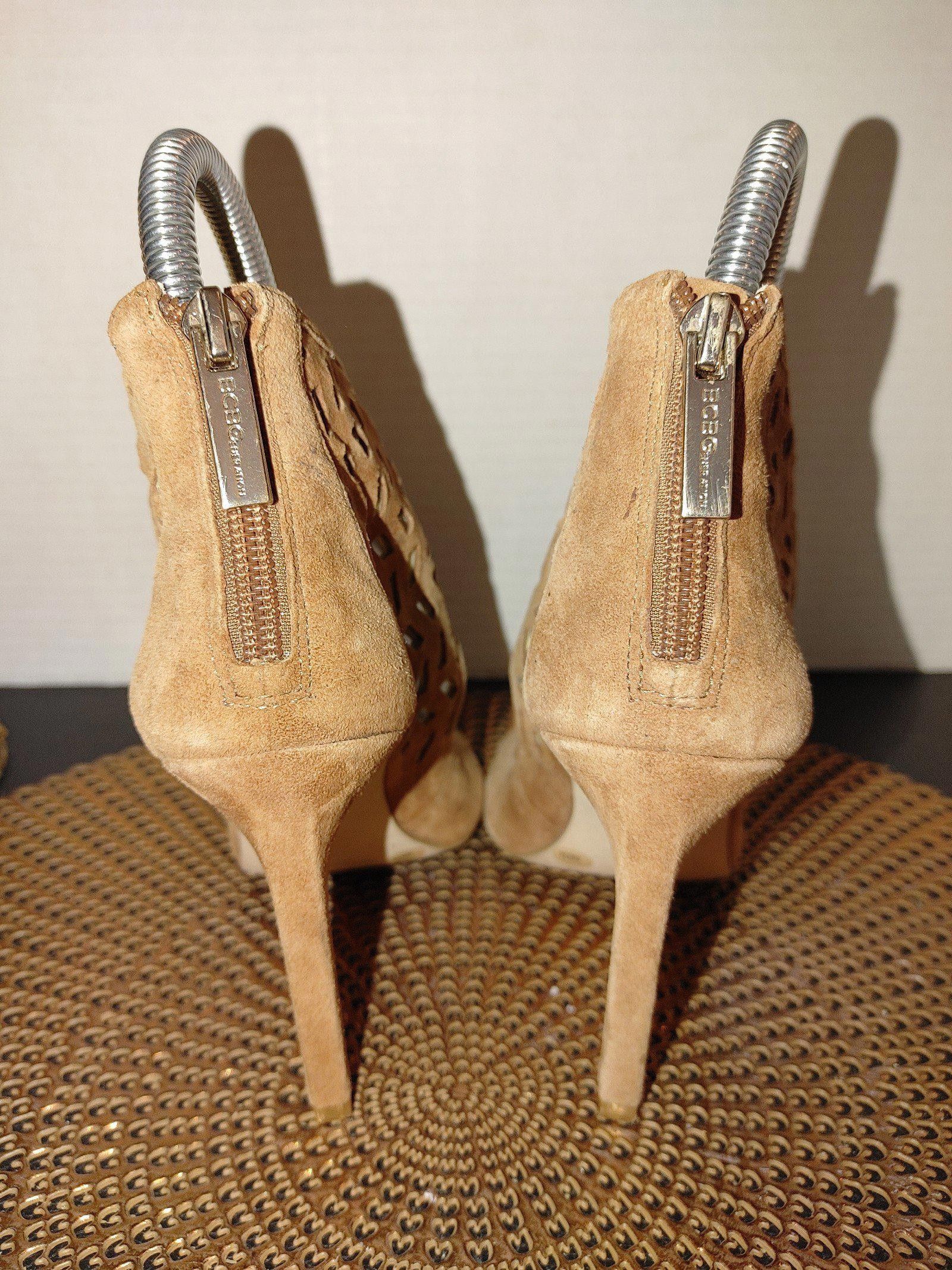 Designer BCBG Camdynn Suede Heels Size 4M Size US 7.5 / IT 37.5 - 4 Thumbnail