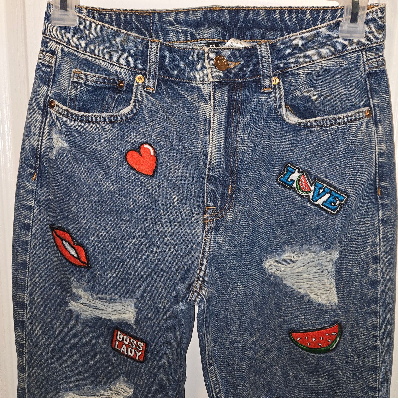 Divided Divided H&M patches distressed jeans raw hem sz 8 Size 30" / US 8 / IT 44 - 3 Thumbnail