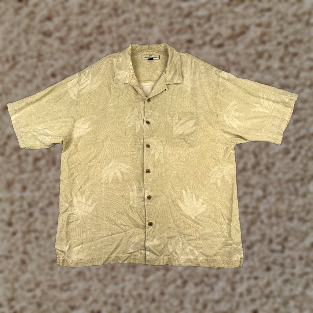 Tommy Bahama Tommy Bahama Hawaiian Shirt Mens XL Beige Silk Floral Button Up Aloha Resort Size US XL / EU 56 / 4 - 1 Thumbnail