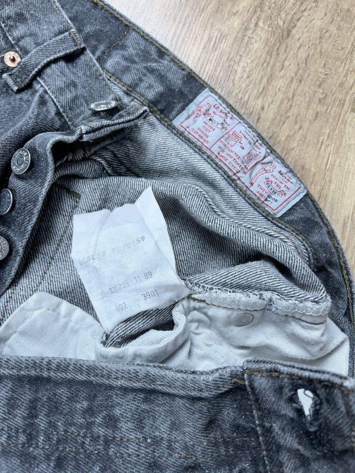 Levi's × Levi's Vintage Clothing × Vintage ➕Levi’s 901 80s vintage gray sunfade loose fit jeans Size 26" / US 2 / IT 38 - 6 Thumbnail