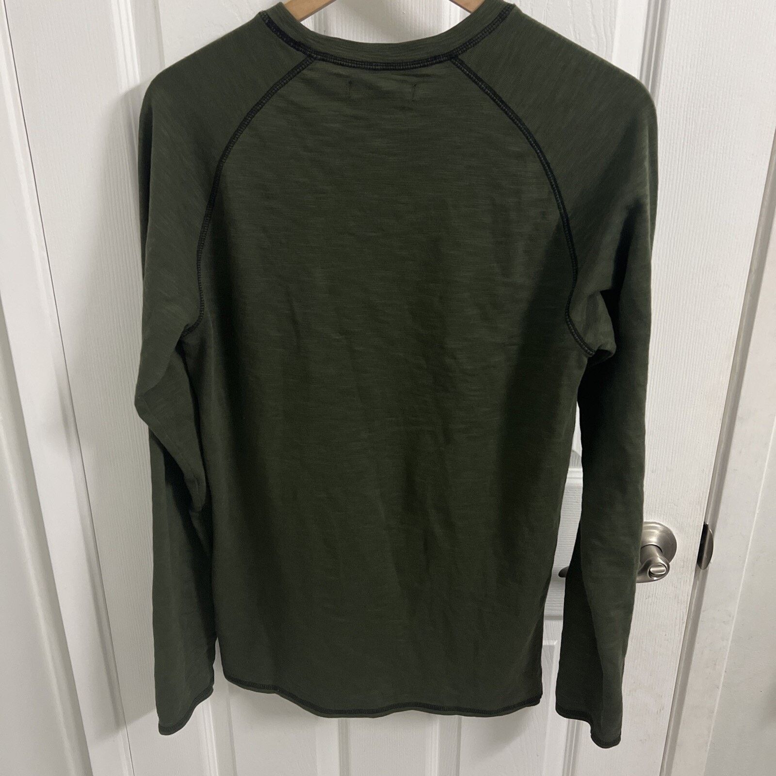 Karl Lagerfeld Karl Lagerfeld Graphic Long Sleeve Tee Shirt XS Army Green Size US XS / EU 42 / 0 - 7 Thumbnail
