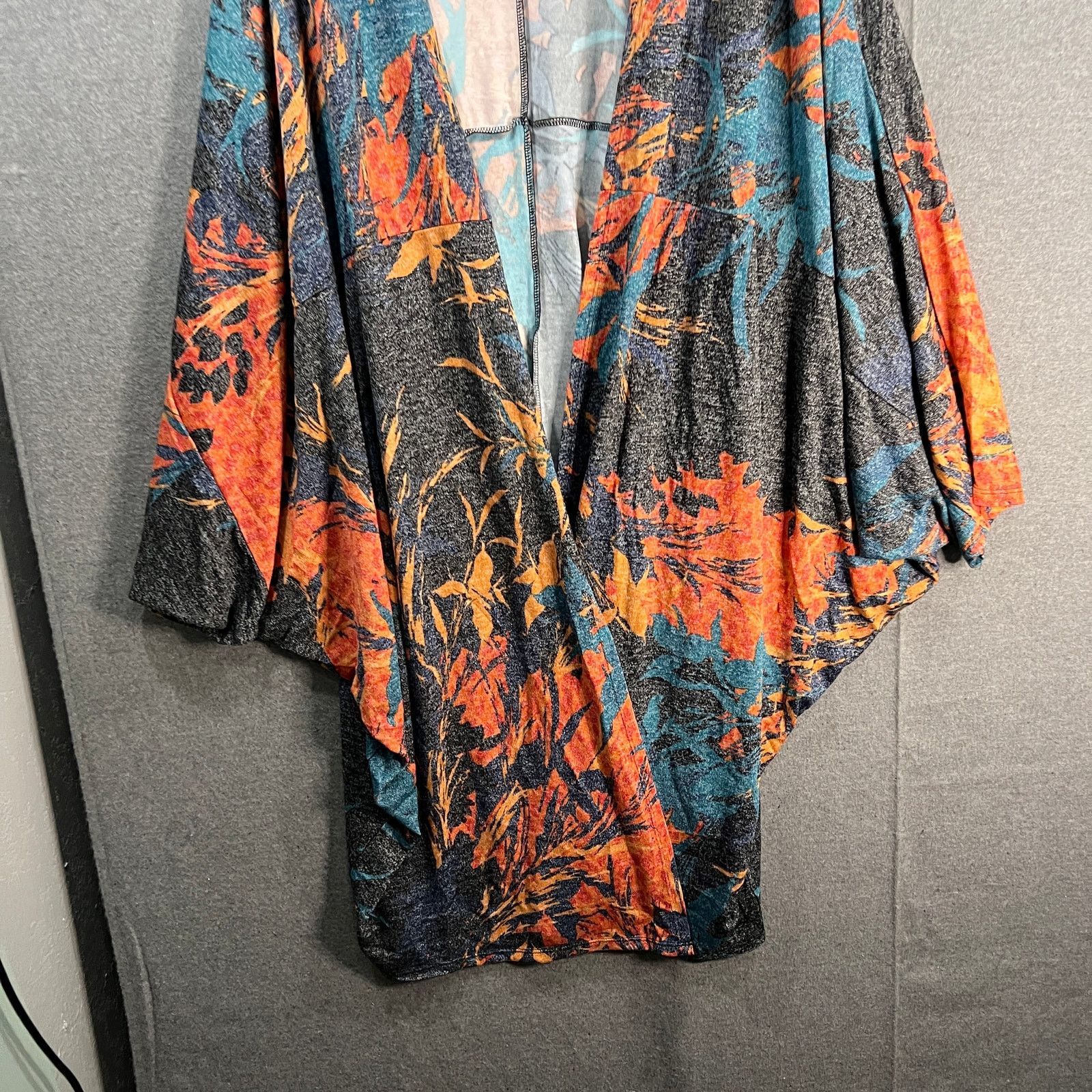 Other Attitudes by Renee Global Illusions Casknit Cocoon Size XL / US 12-14 / IT 48-50 - 6 Thumbnail