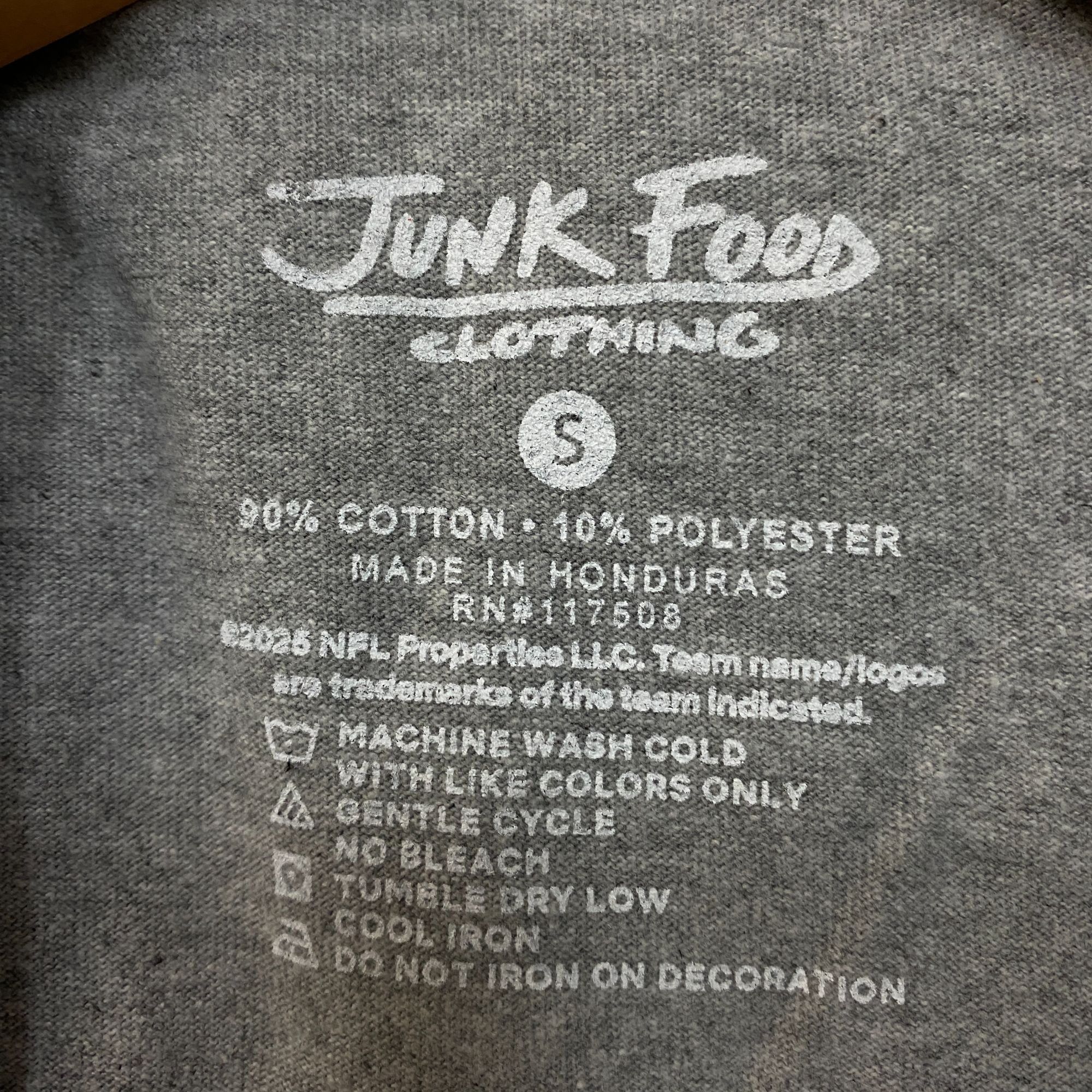 Junk Food Junk Food Buffalo Bills Vintage Style Graphic T-Shirt Small Size US S / EU 44-46 / 1 - 4 Thumbnail