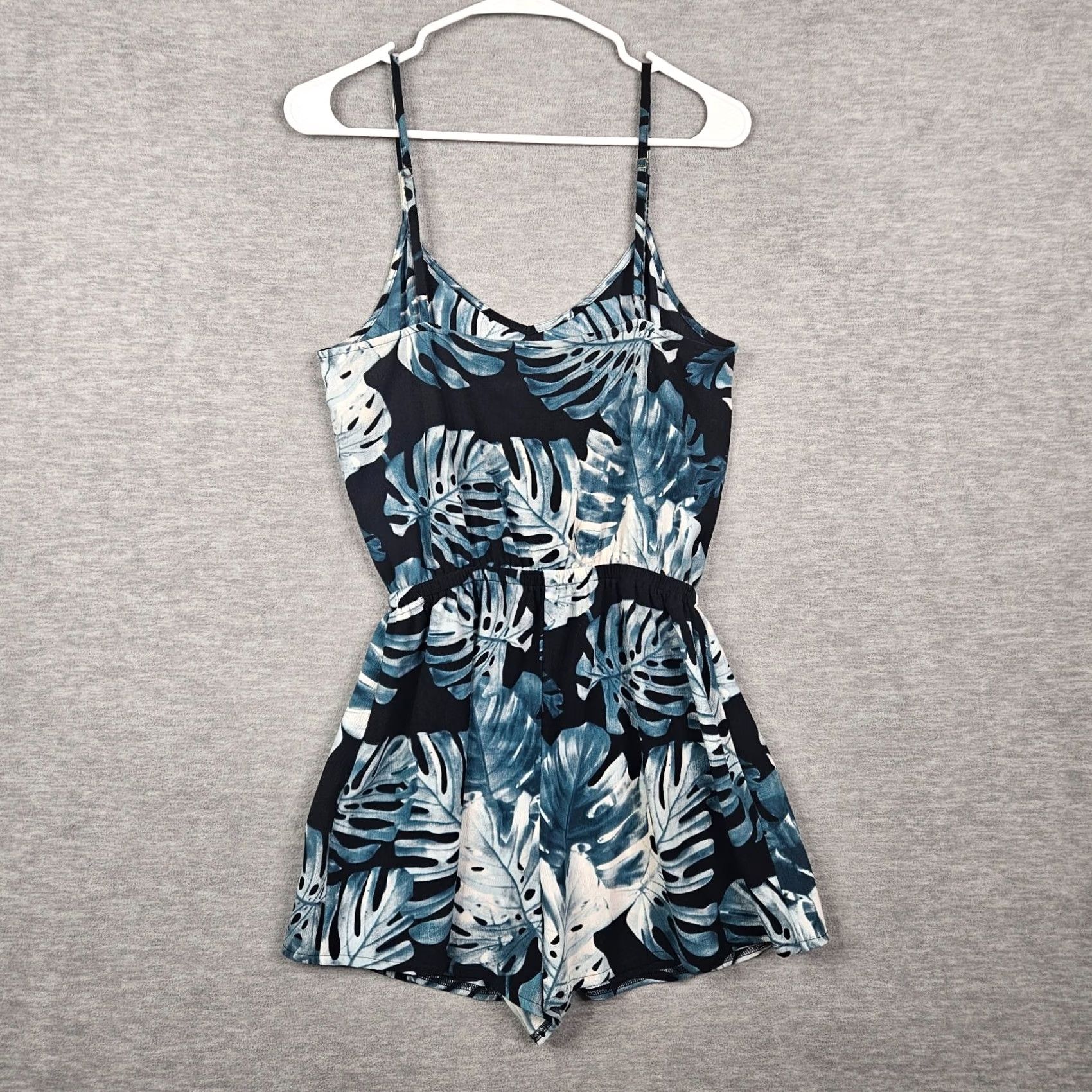 Show Me Your MuMu Show Me Your MuMu Women's Tropical Leaf Print Romper Blue White Adjustable Sz S Size 28" / US 6 / IT 42 - 2 Thumbnail