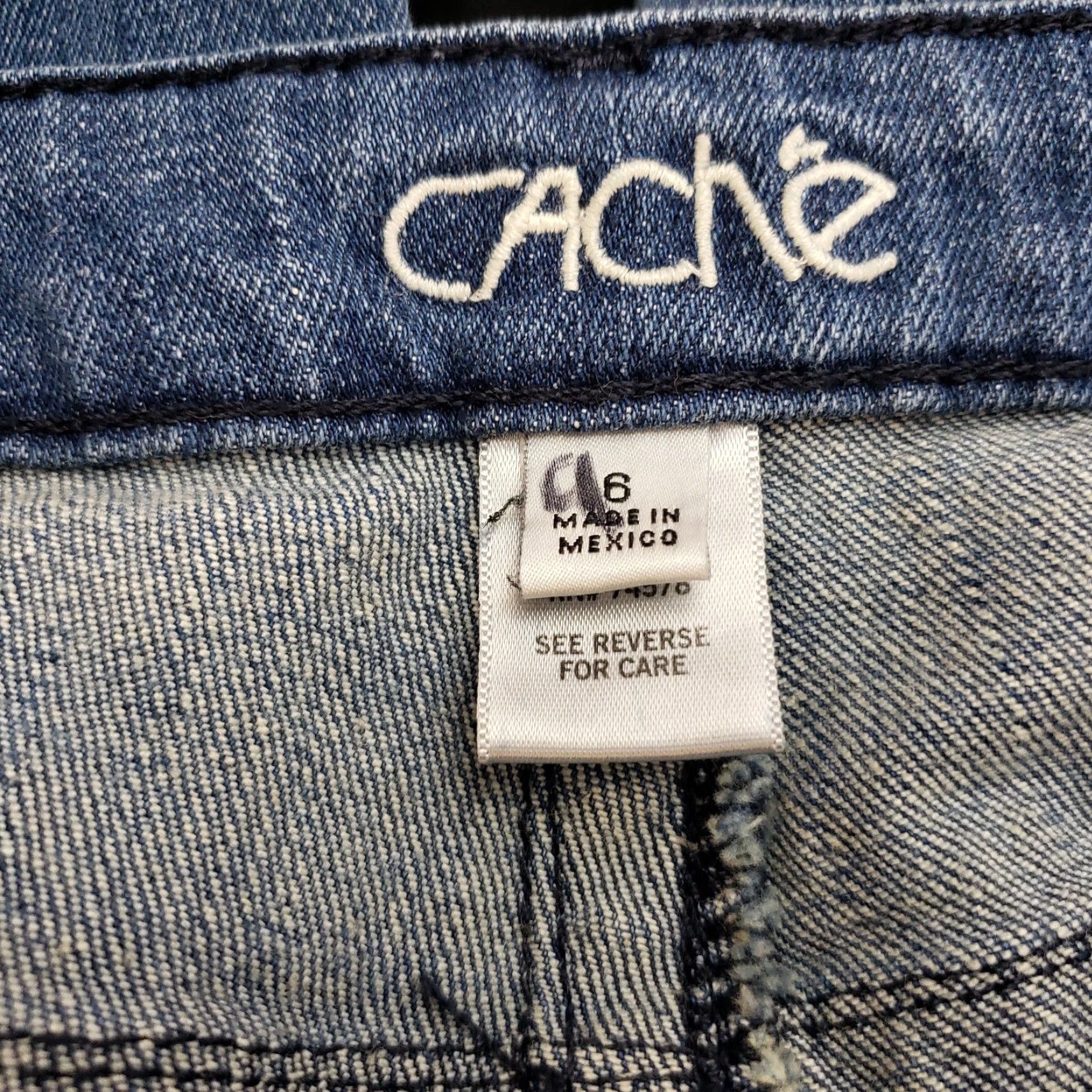 Vintage Cache Womens Crop Jeans 6 Blue Animal Print Trim Mid Rise Size 28" / US 6 / IT 42 - 7 Thumbnail