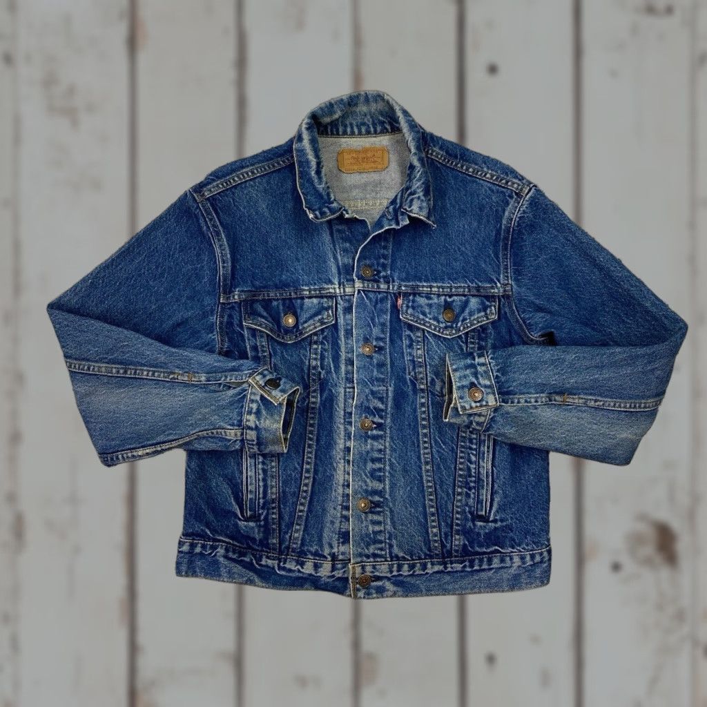 Levi's VINTAGE Levi's Trucker Jacket Mens 42 Blue Distressed 70506-0216 90s Size US XS / EU 42 / 0 - 1 Thumbnail