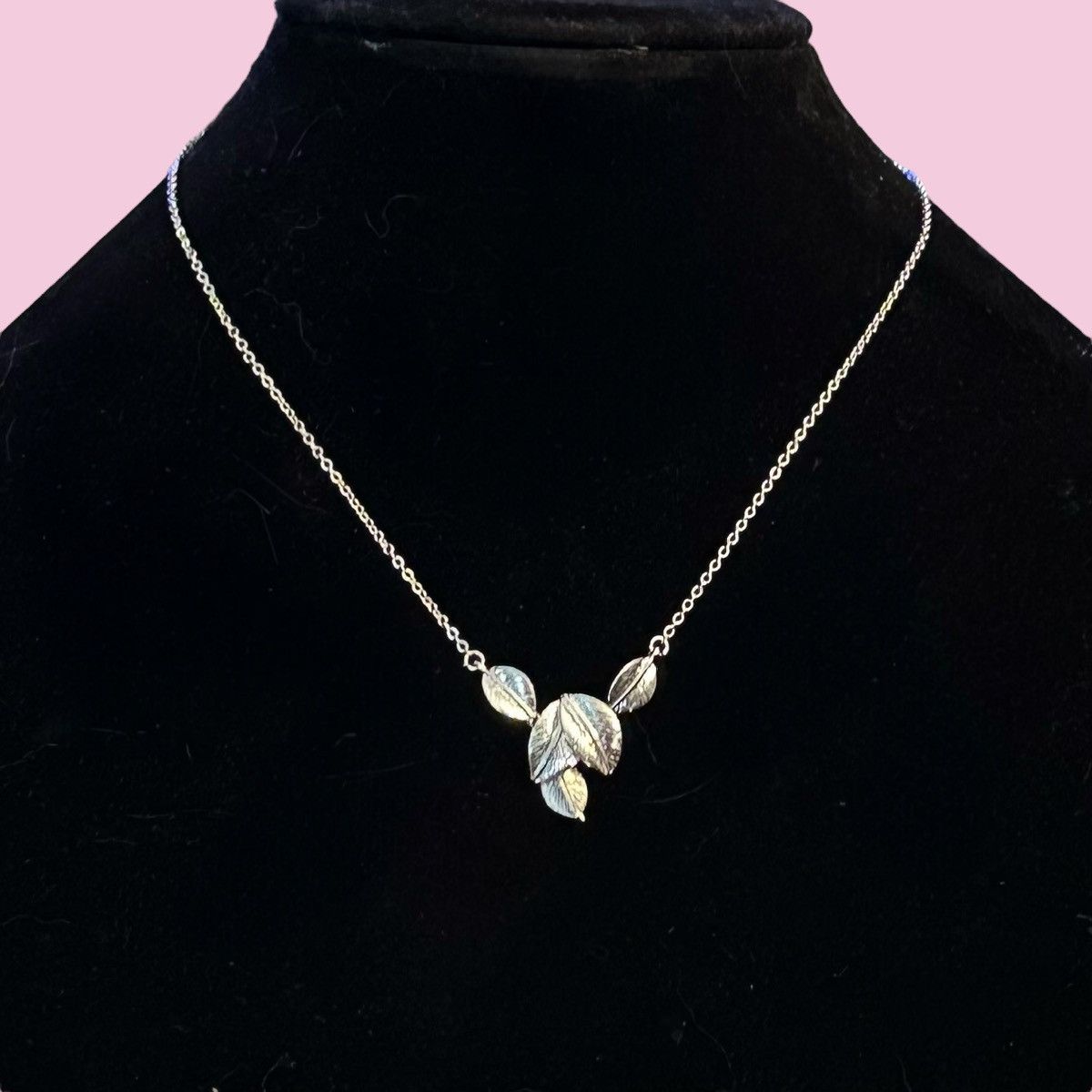 Other Vintage silver tone leaves pendant necklace Size ONE SIZE - 1 Thumbnail