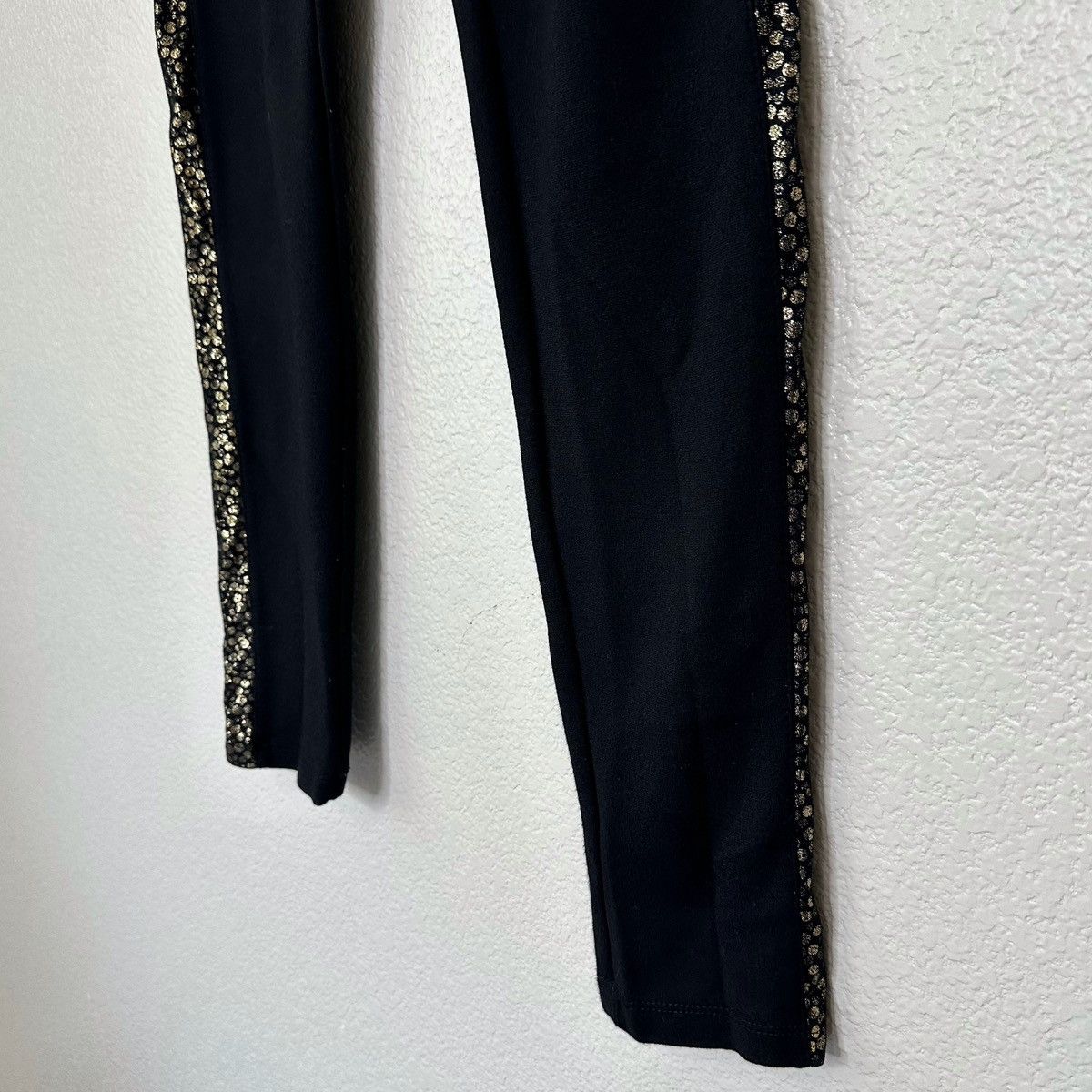 Other Two’e Black Metallic Elasticized Waist Leggings, Sz Medium Size 28" / US 6 / IT 42 - 6 Thumbnail