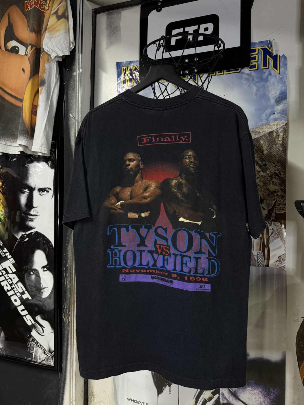 Vintage Vintage 1996 Mike Tyson Boxing T-Shirt Vtg MGM Promo Tee XL Size US XL / EU 56 / 4 - 9 Thumbnail