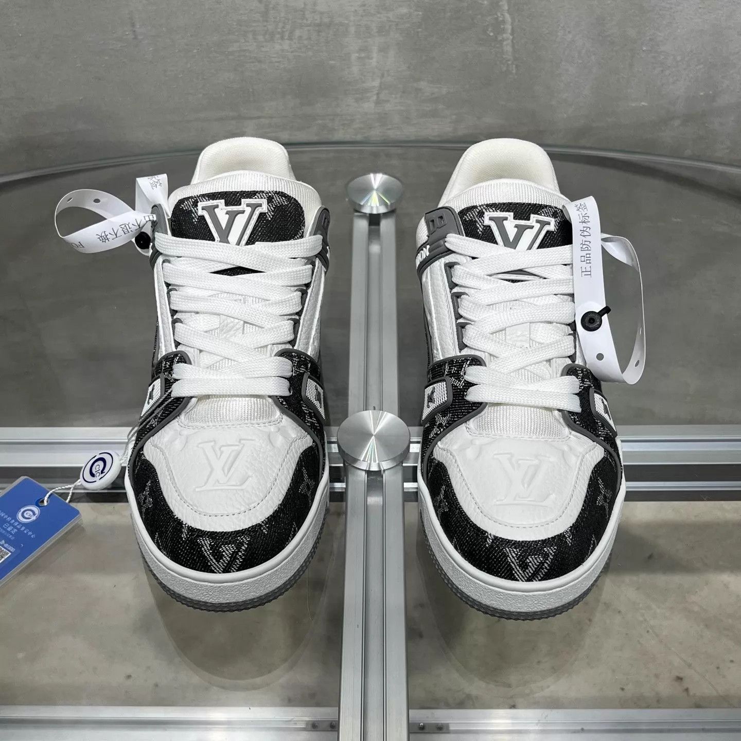 Louis Vuitton LV Trainer Gray White Denim UK3 / 37 New w/ Box Size US 5.5 / IT 35.5 - 1 Thumbnail