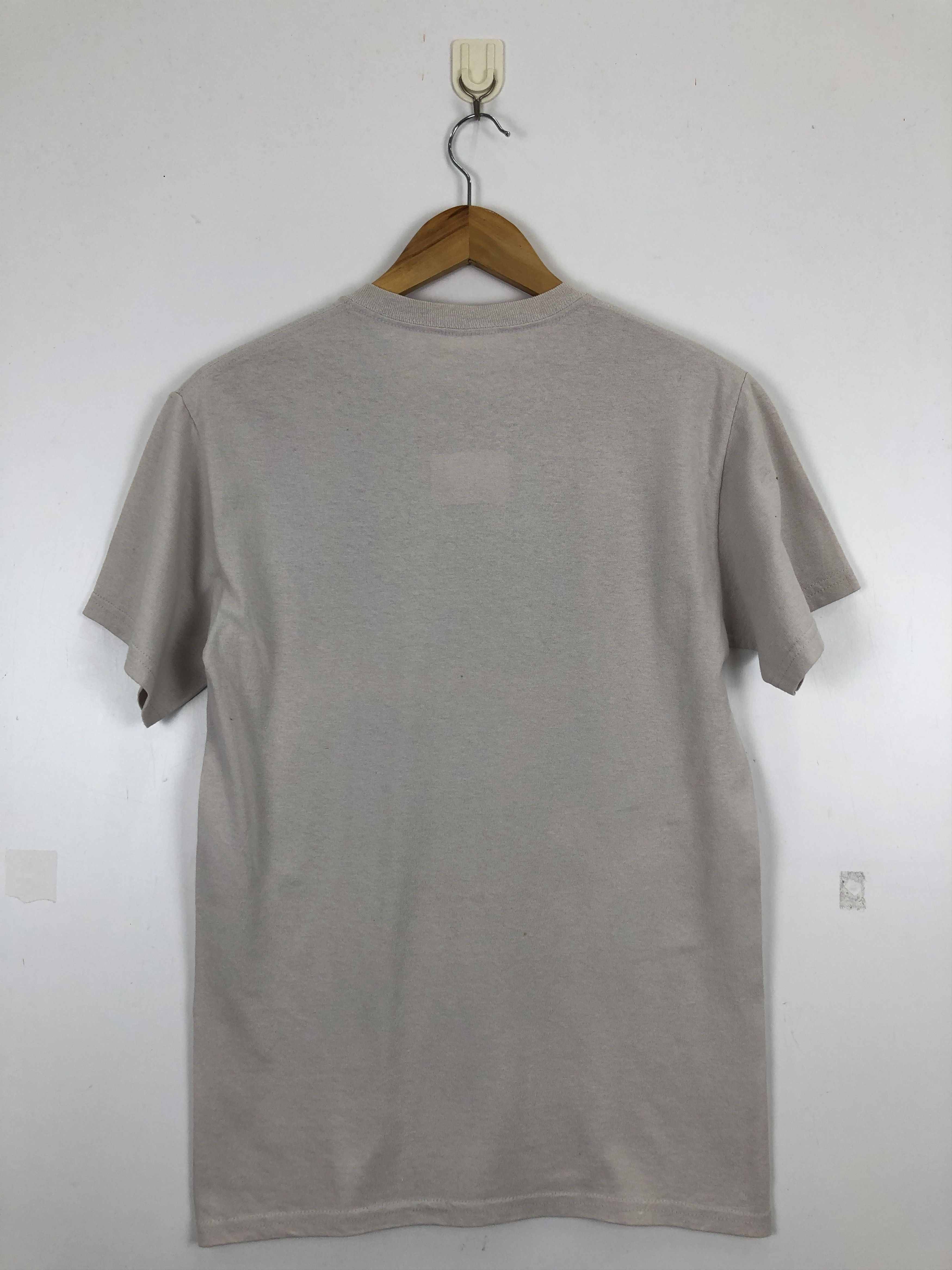 Rockstar Games × Vintage Vintage Lionel Richie Hello Song T Shirt TA0466 Size US S / EU 44-46 / 1 - 3 Thumbnail