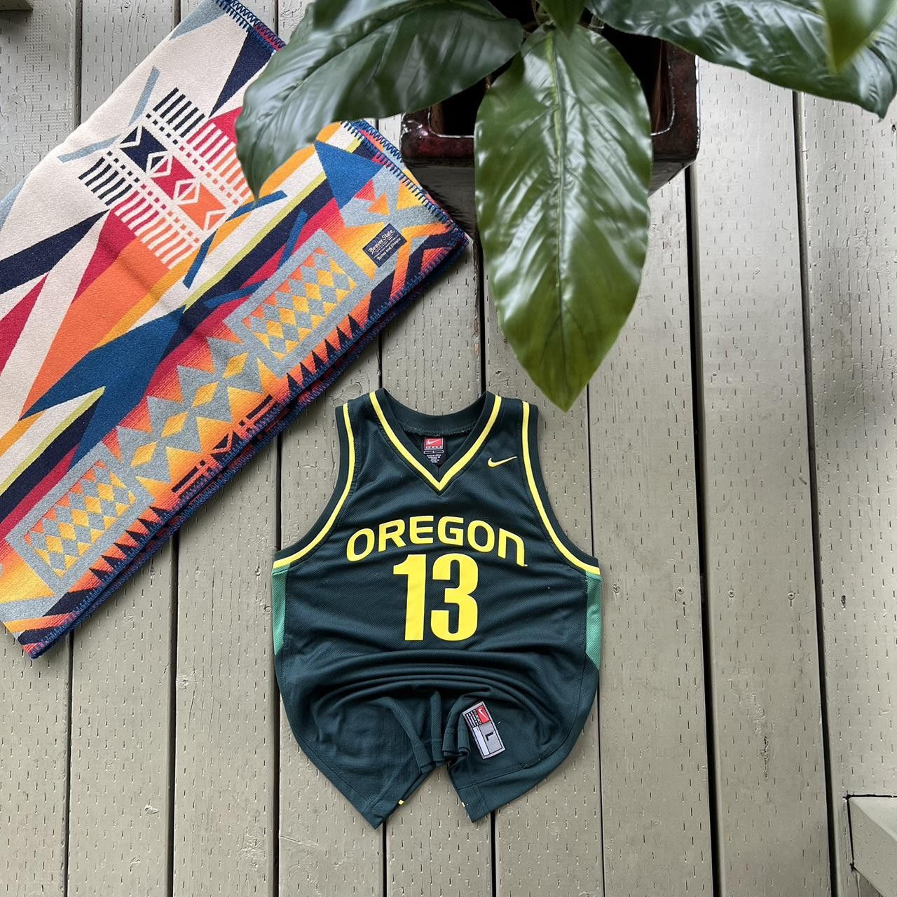 Nike × Vintage VINTAGE NIKE OREGON DUCKS #33 BASKETBALL JERSEY Size US S / EU 44-46 / 1 - 3 Thumbnail