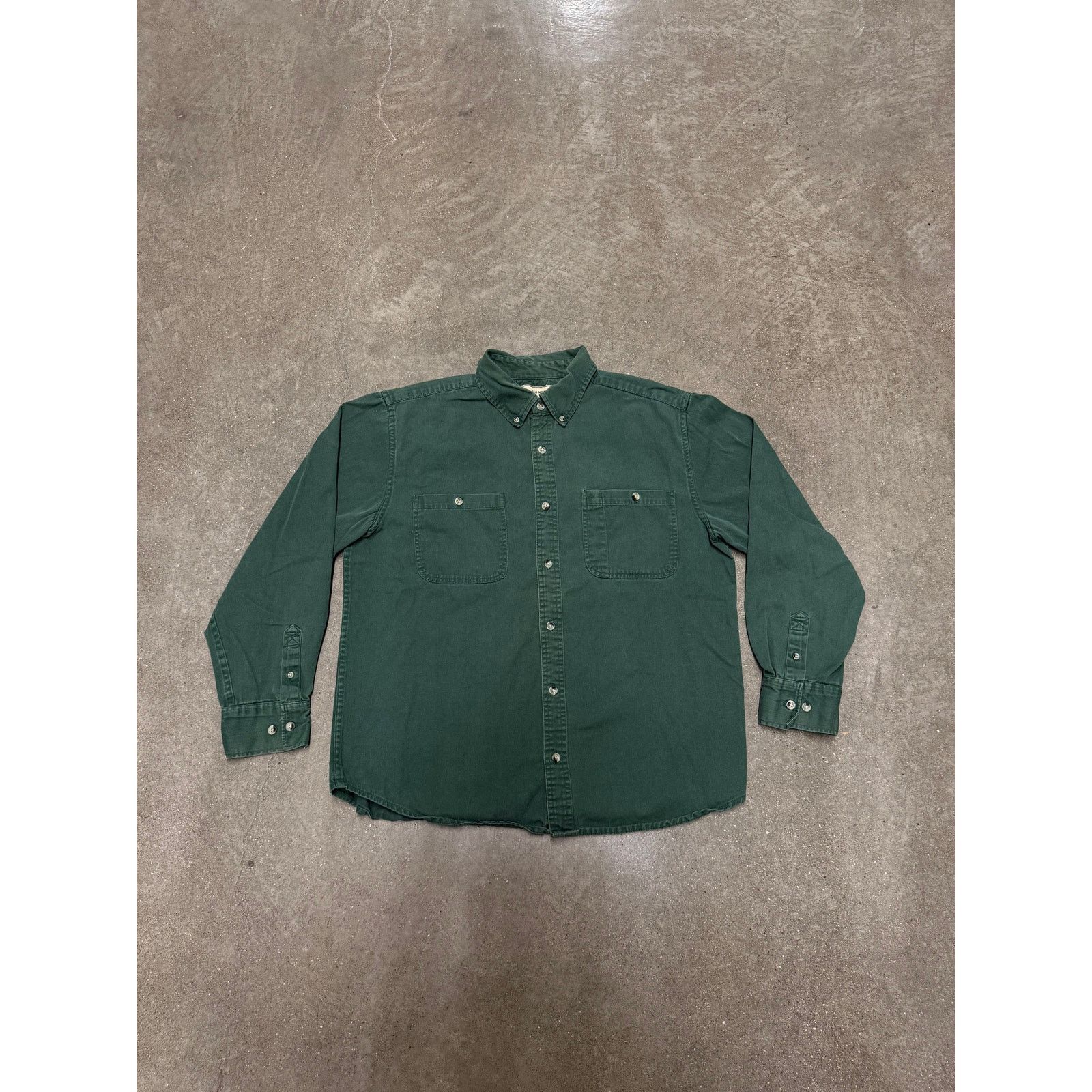 Vintage Vintage 90s/Y2K Faded Green Patina Work Shirt Size US L / EU 52-54 / 3 - 1 Thumbnail