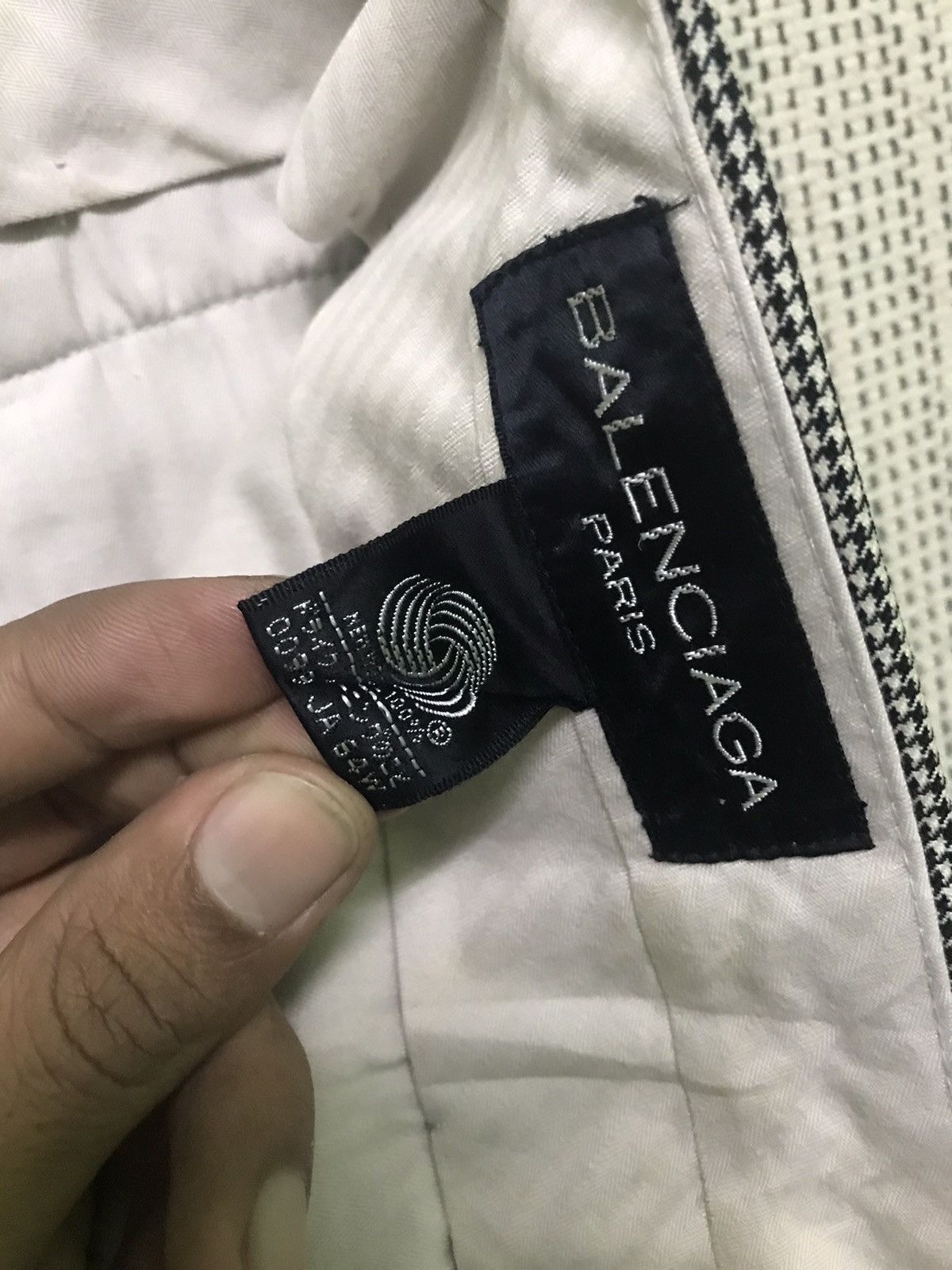 Balenciaga Balenciaga Grey Pleated Slacks Trousers Classic Tailored Fit Size US 35 - 6 Thumbnail