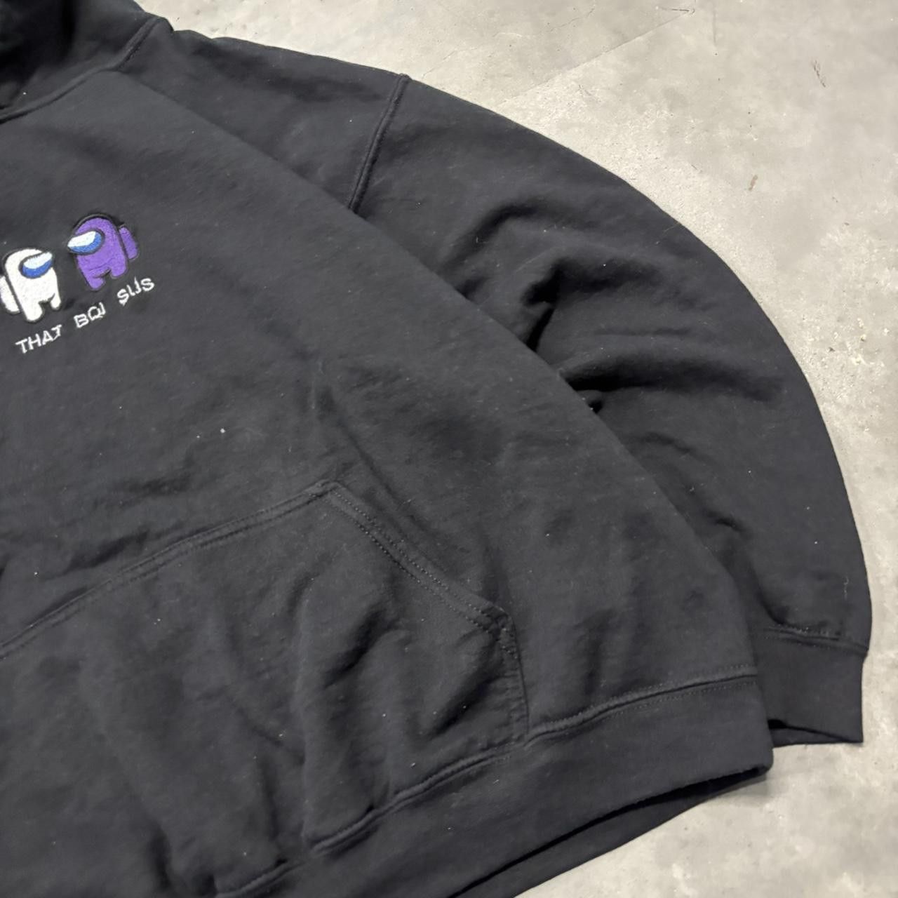 Japanese Brand × Vintage Crazy Vintage Y2K/2000s Black Among Us “That Boi Sus” Funny Embroidered Humor Hoodie! Size US L / EU 52-54 / 3 - 4 Thumbnail