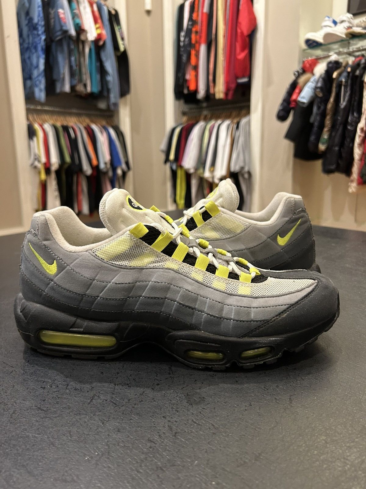 Nike Nike Air Max 95 SE Neon Size US 12 / EU 45 - 2 Thumbnail