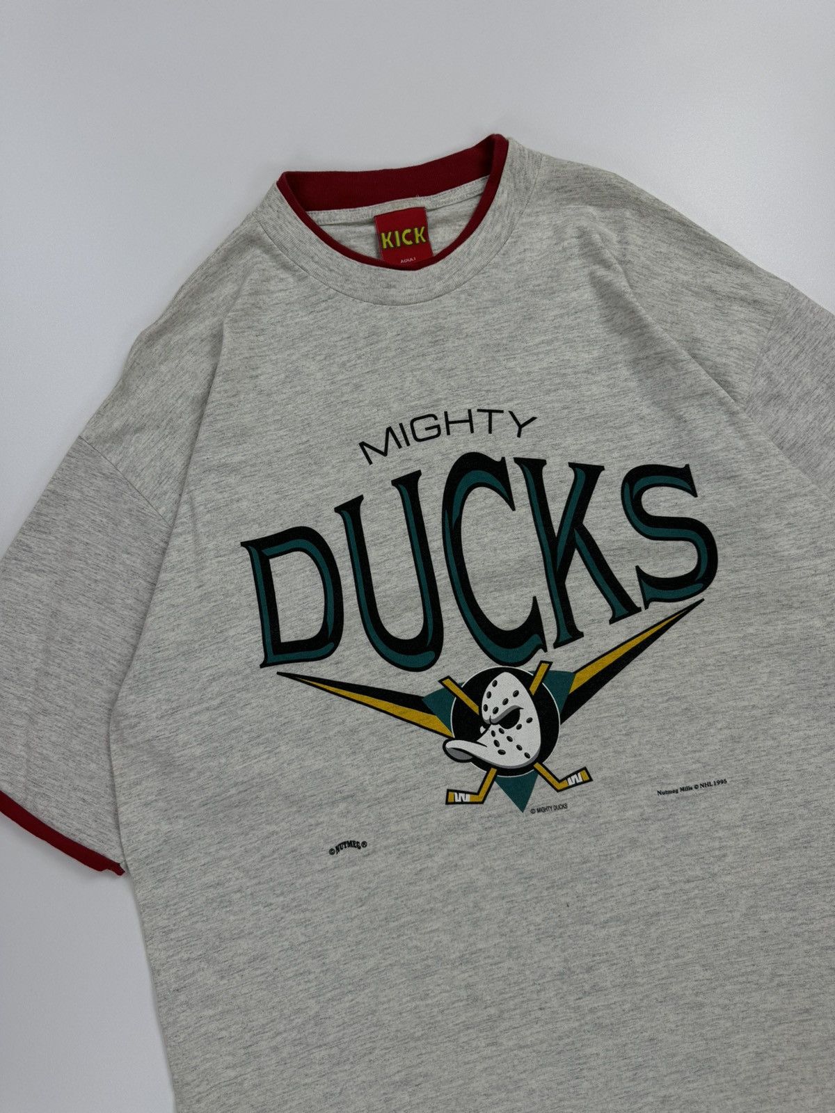 NHL × Nutmeg × Vintage Kick adults Mighty DUCKS Nutmeg Mills NHL 1995 size XL Size US XL / EU 56 / 4 - 4 Thumbnail