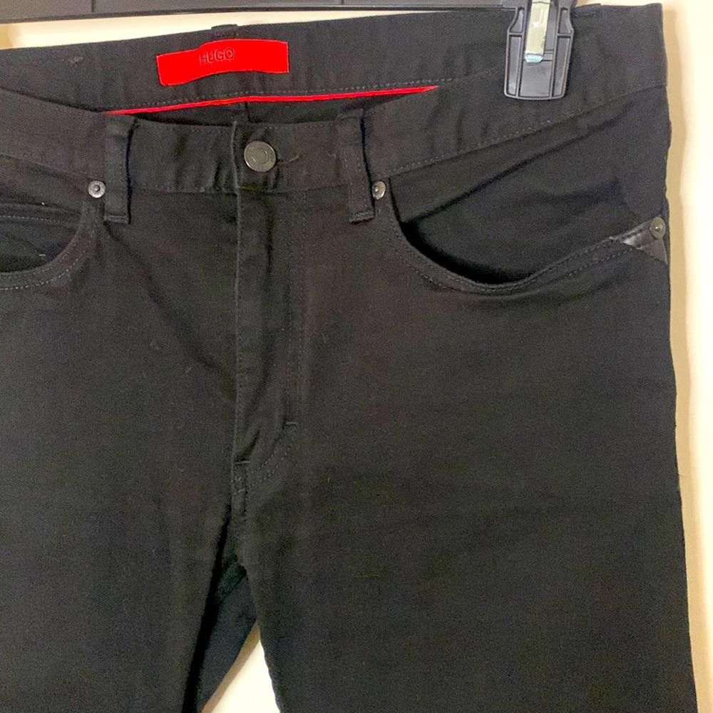 Hugo HUGO - Skinny - 33W32L- 92% ctn 6%poly2% elastic- flat black Size US 33 - 2 Thumbnail