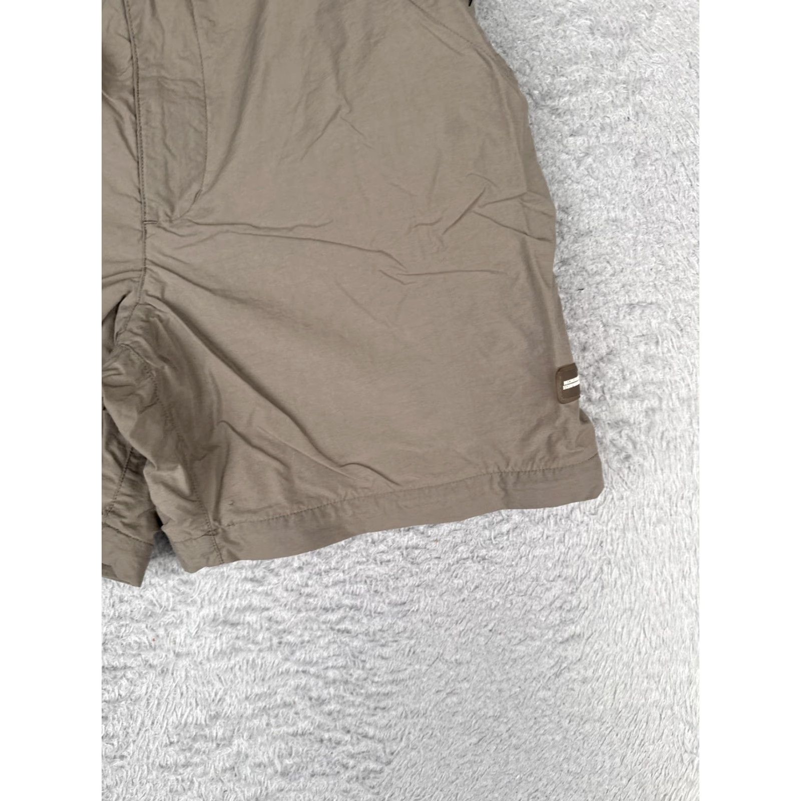 Vintage REI Shorts Womens XS Brown Hiking 6 Inseam Adjustable Waist Quick Dry Nylon Shirt? Size 26" / US 2 / IT 38 - 2 Thumbnail