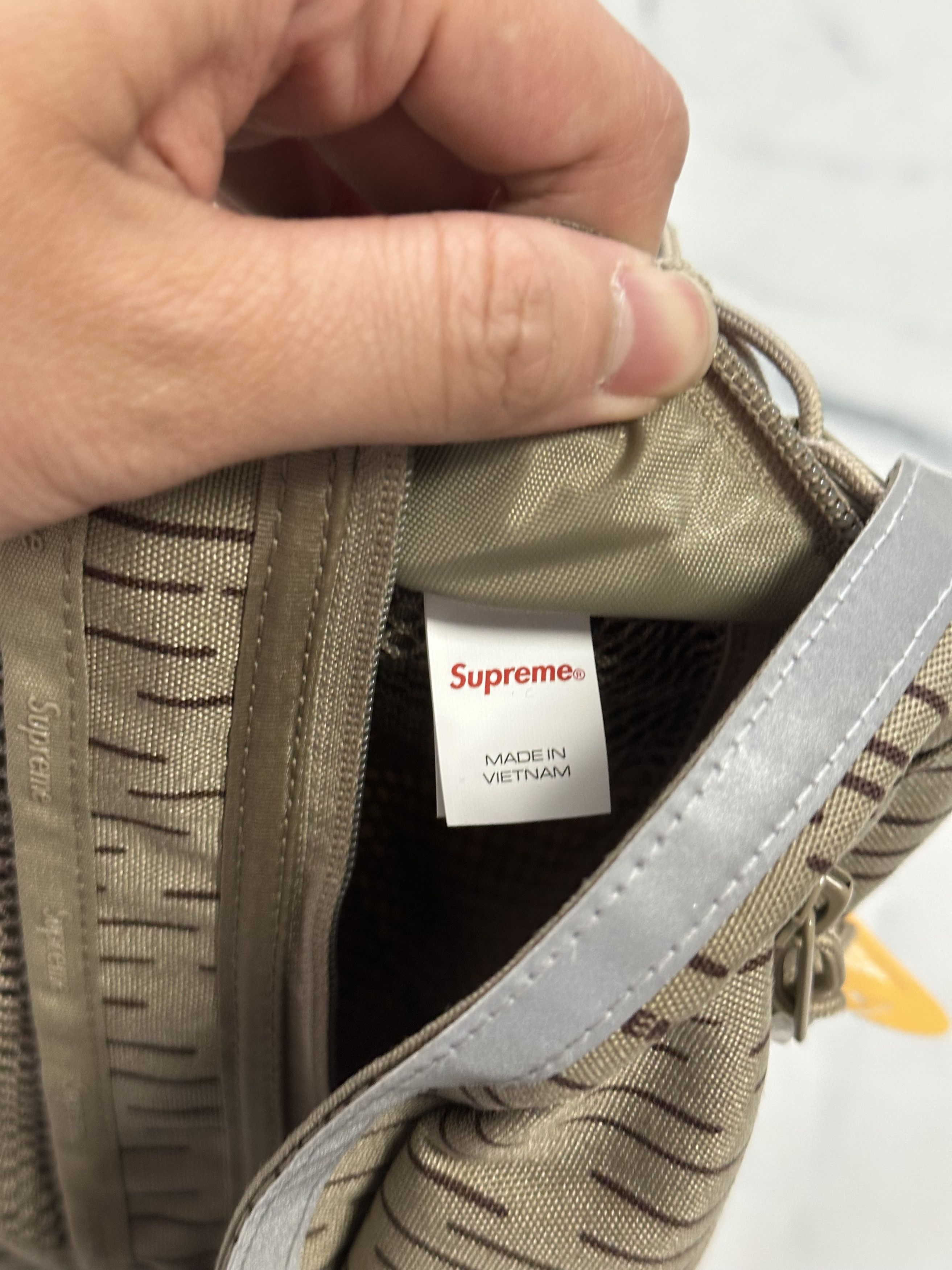 Supreme Waist Bag /
