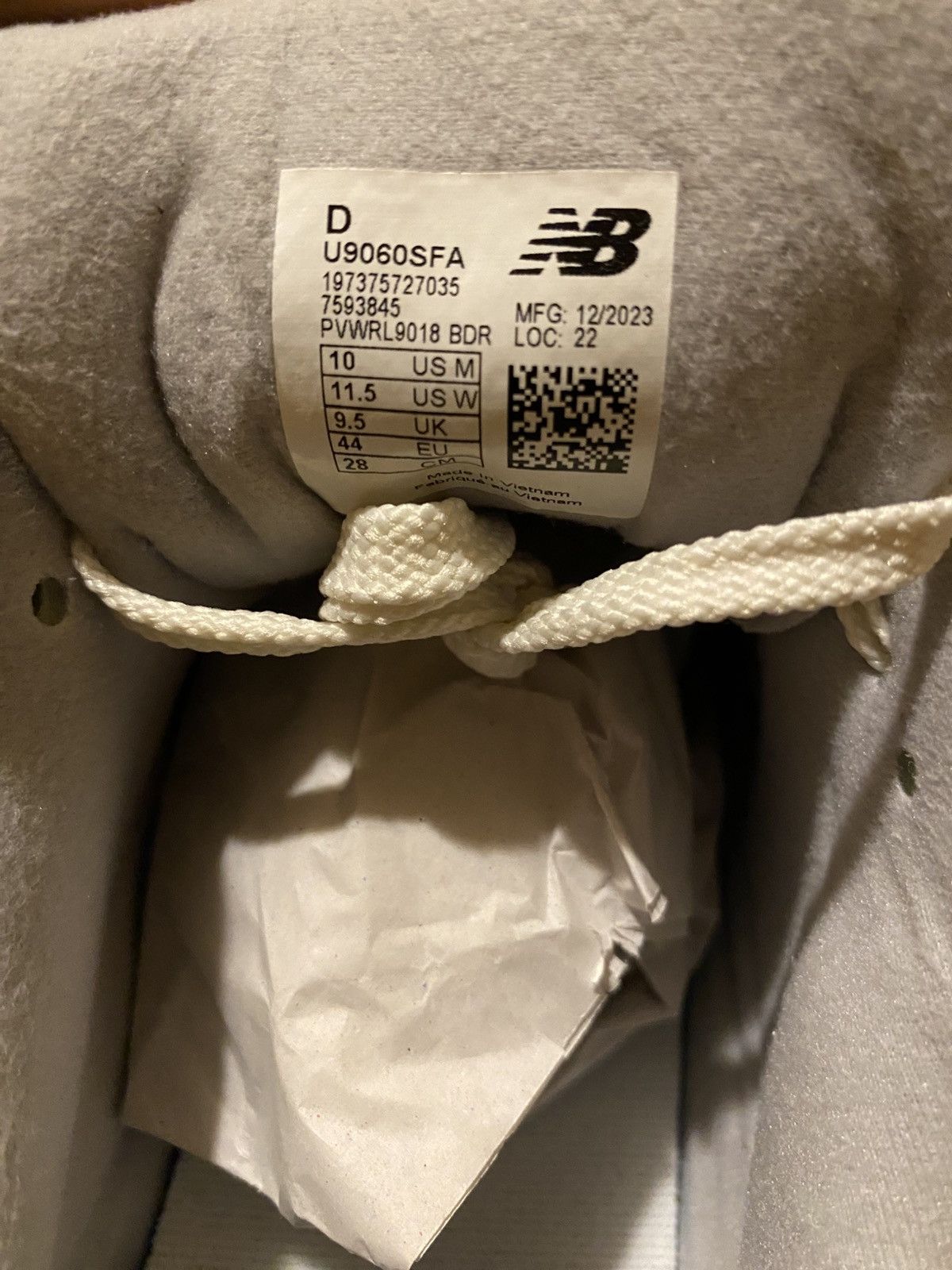 New Balance New Balance 9060 'Shadow' Size US 10 / EU 43 - 7 Thumbnail