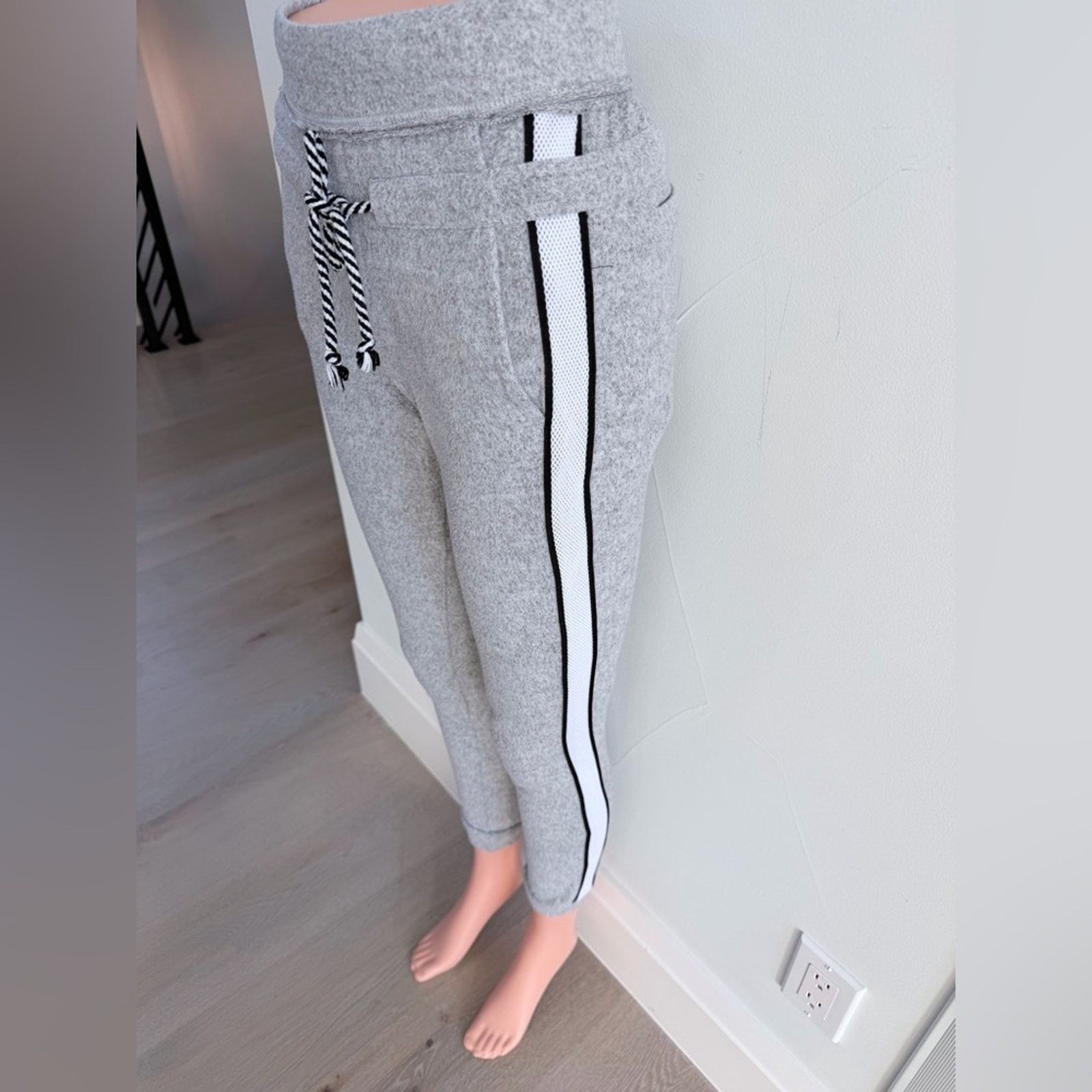 Other New Y2K Gym Fitness Yoga Pilates Gray Jogger Pants size S Size 25" / US 0 / IT 36 - 3 Thumbnail
