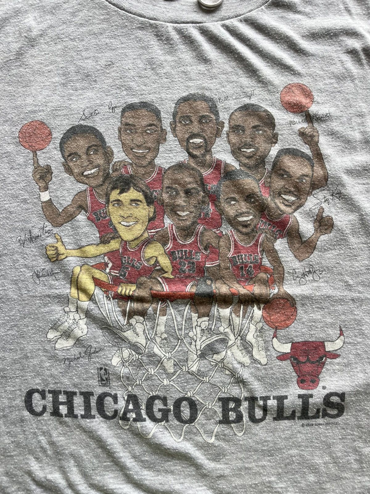 NBA × Salem Sportswear × Vintage Vintage CHICAGO BULLS HOOPLA 80’s 50/50 cotton tshirt Size US L / EU 52-54 / 3 - 6 Thumbnail