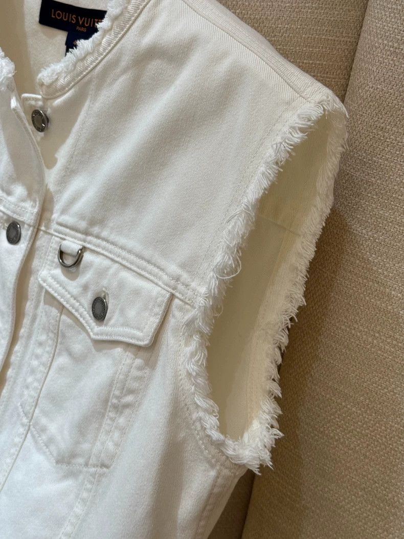 Louis Vuitton louis vuitton 2024 New Women's Sleeveless Crew Neck Jacket Size S / US 4 / IT 40 - 4 Thumbnail
