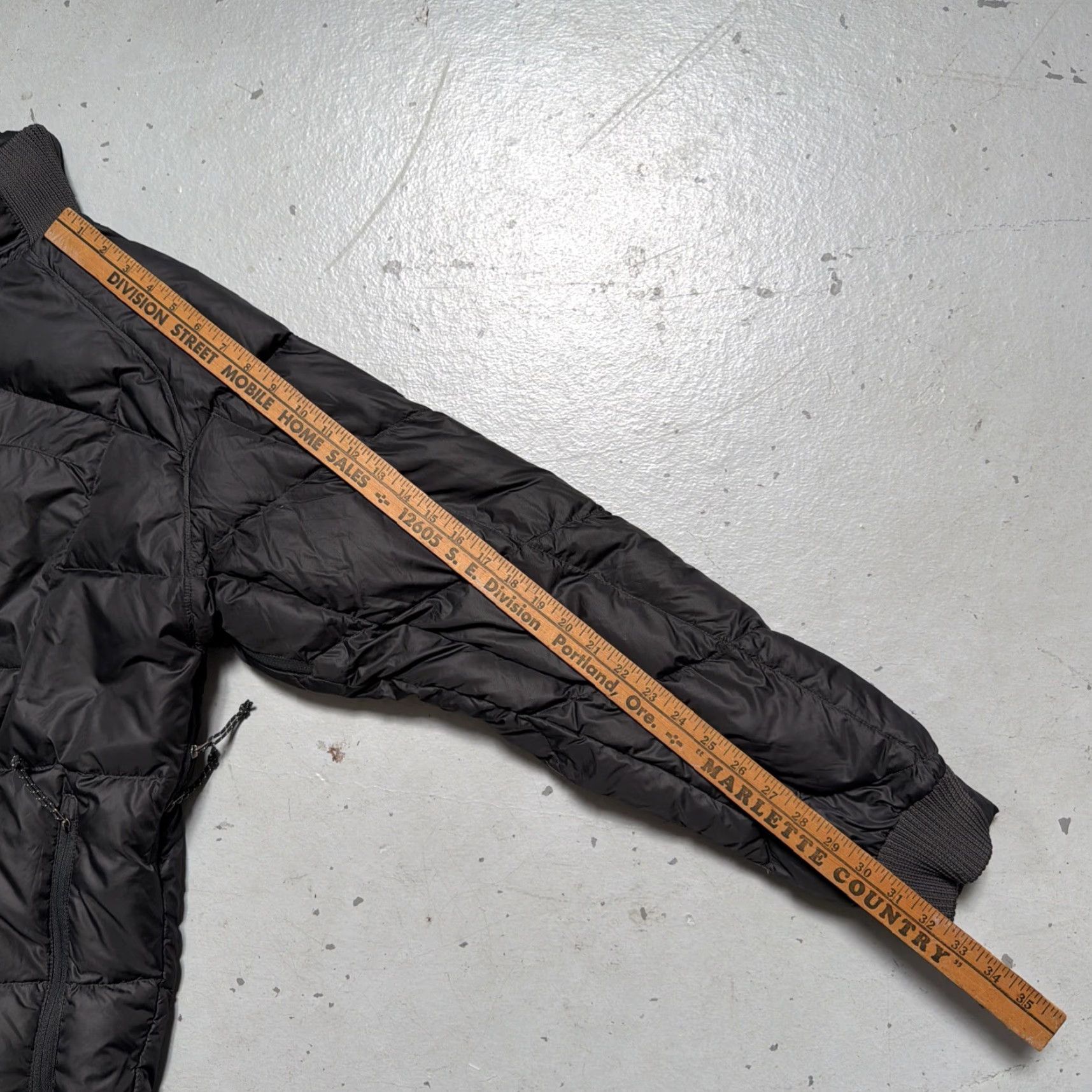 Mountain Hardwear Mountain Hardwear Puffer Jacket Black 2XL Mens Ski Camping Expedition Quilter Nylon Outdoor Sub Zero Vintage? Size US XXL / EU 58 / 5 - 7 Thumbnail