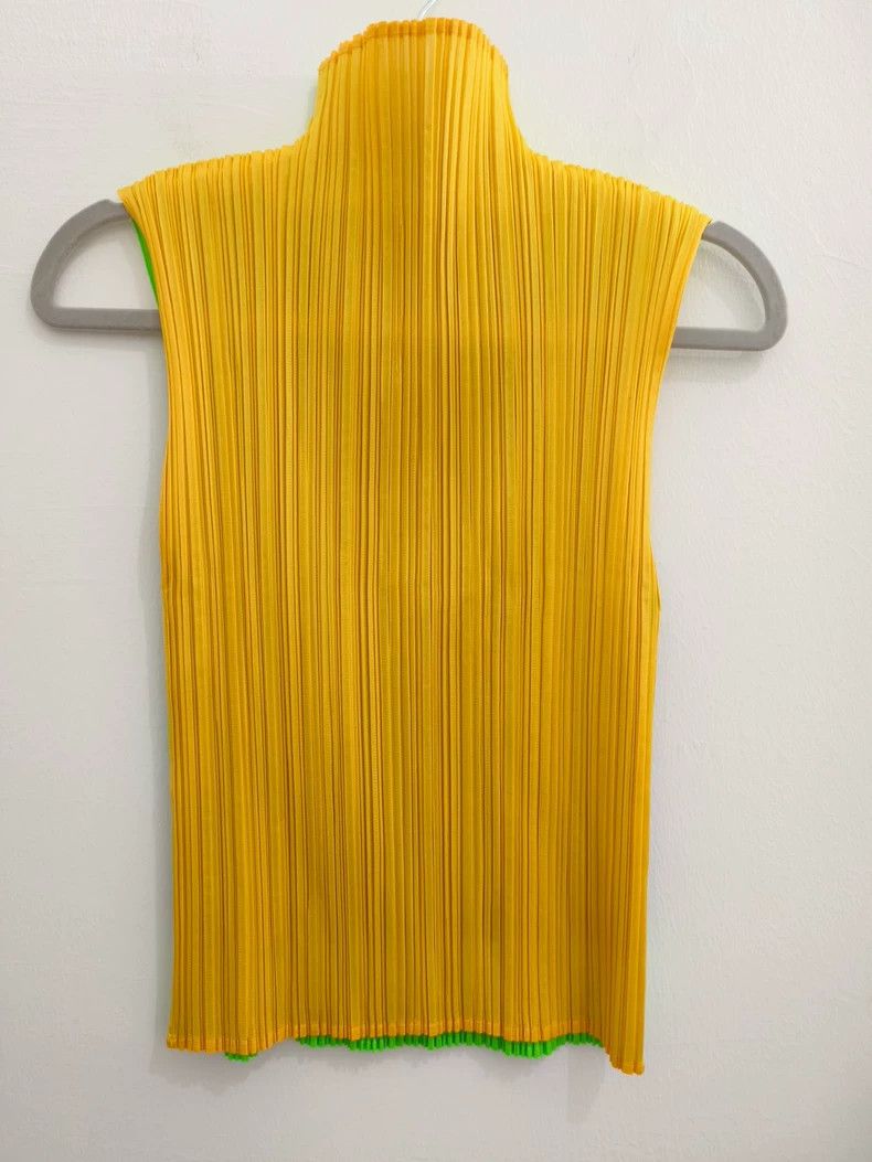 Issey Miyake Issey Miyake size:3 Yellow and green color-blocked pleated Size S / US 4 / IT 40 - 2 Thumbnail