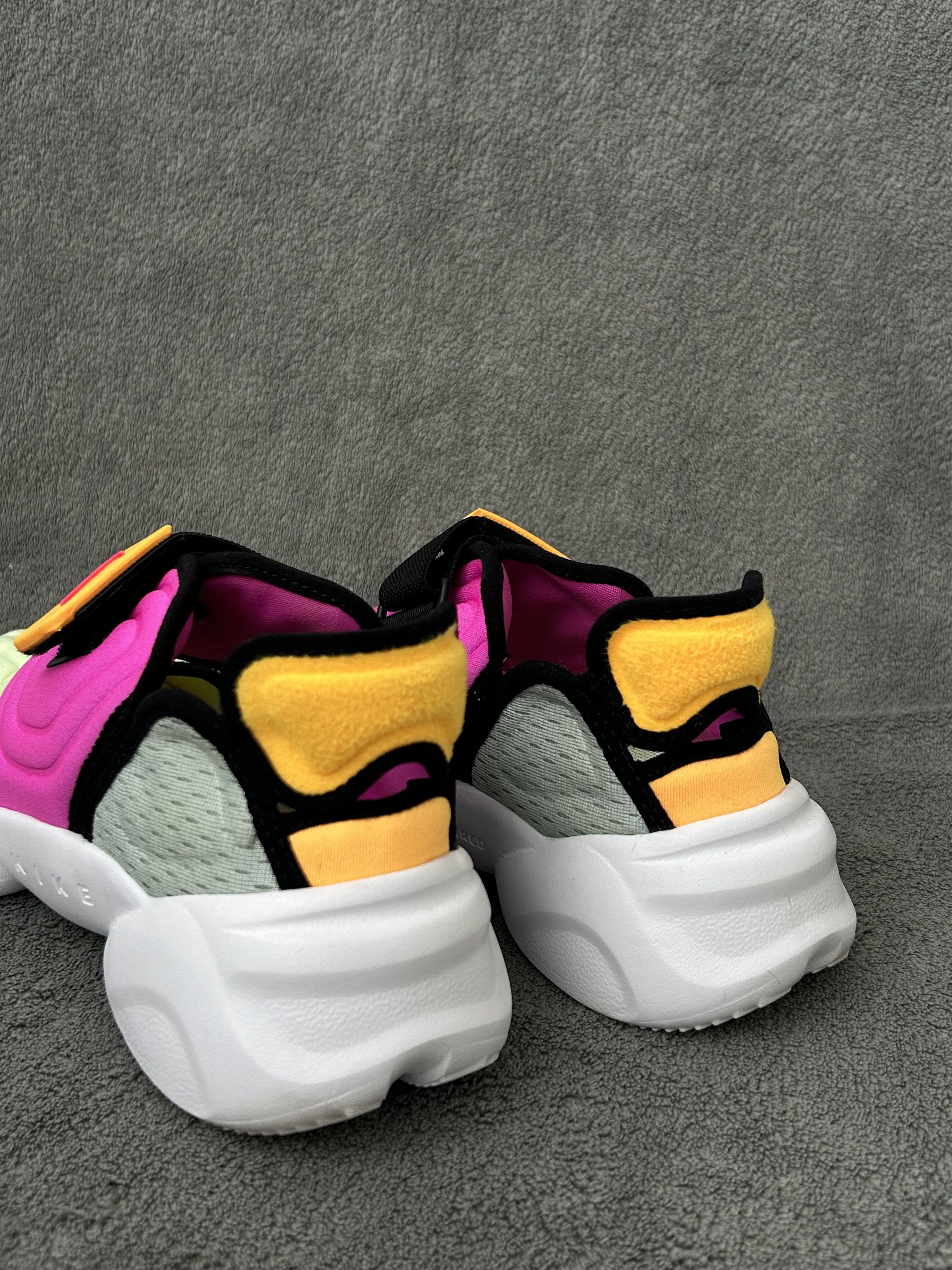 Nike Nike Aqua Rift WMNS Neon Colorway (Style CW7164-700) Size US 6 / IT 36 - 5 Thumbnail