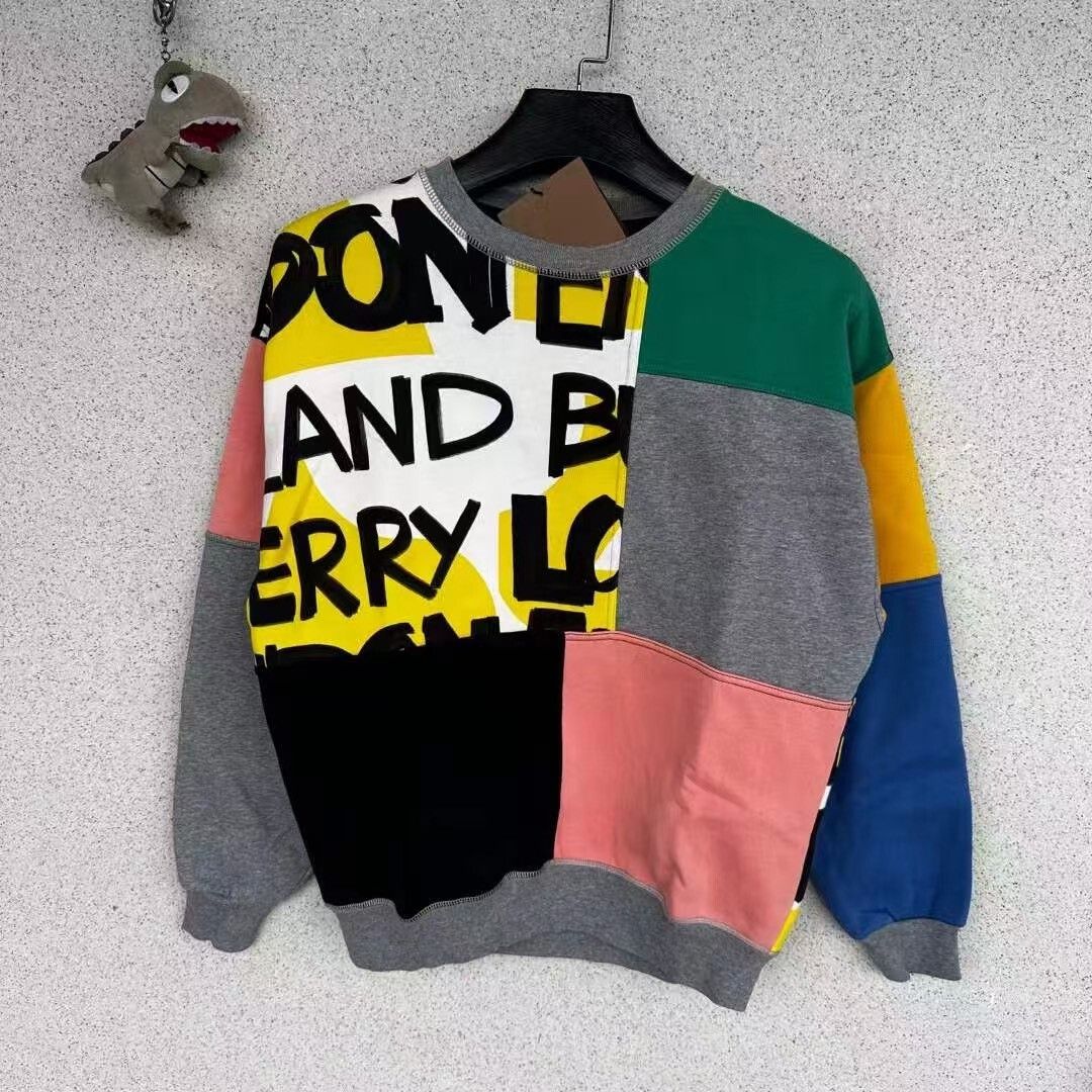 Burberry Burberry Spliced Graffiti Sweatshirt Size XS / US 0-2 / IT 36-38 - 1 Thumbnail