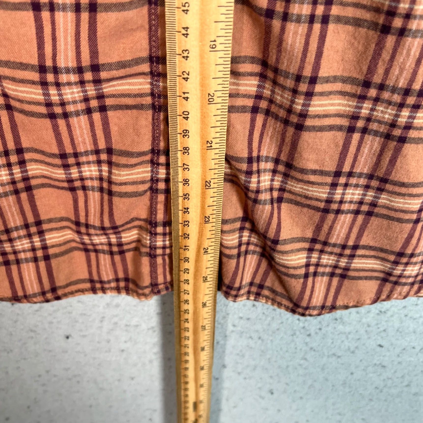 Uniqlo Uniqlo Womens XS Button-Up Shirt Flannel Plaid Brown & Purple 100% Cotton Size XS / US 0-2 / IT 36-38 - 6 Thumbnail