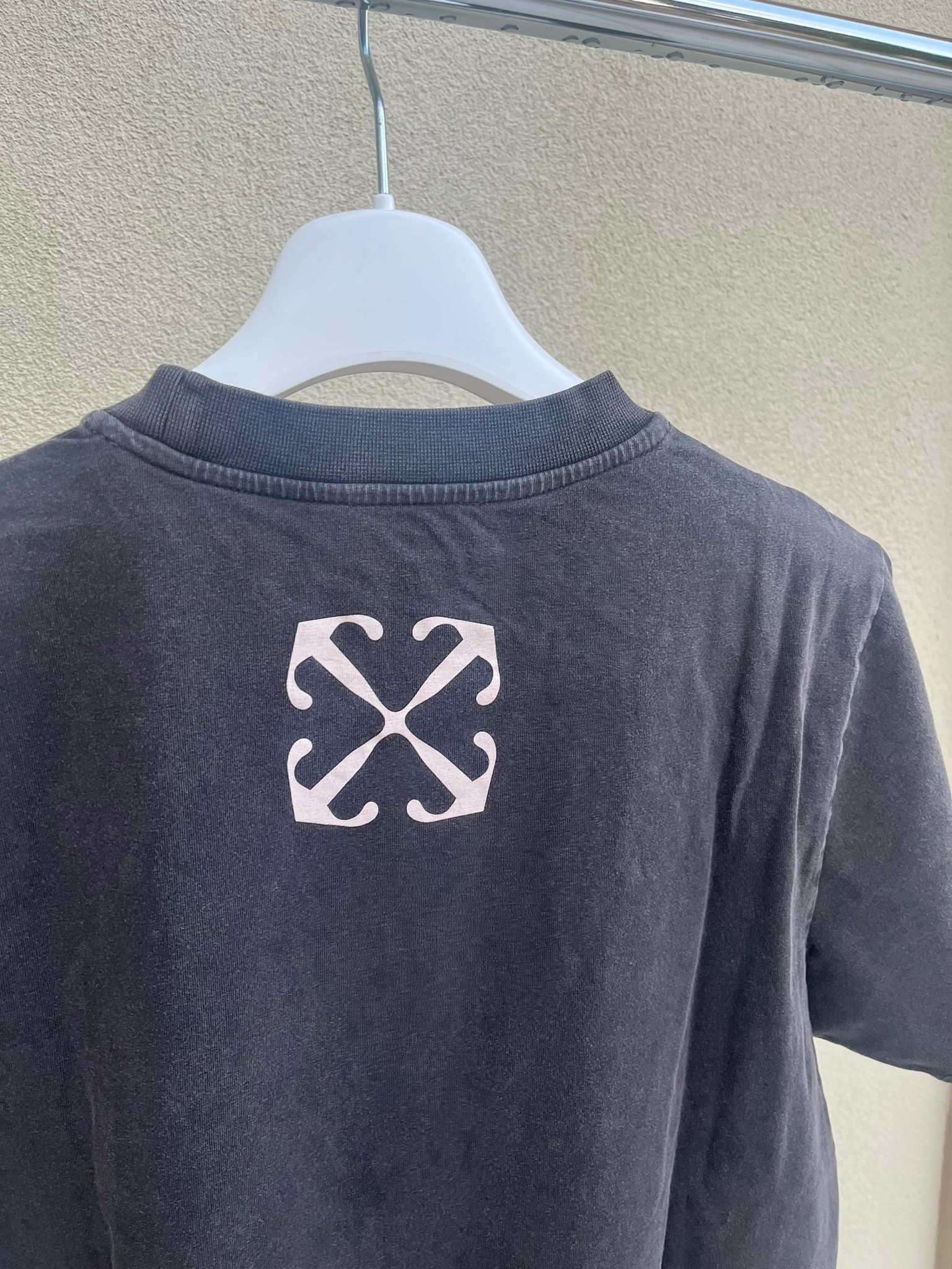Off-White Bacchus Slim SS Tee in Black Size US S / EU 44-46 / 1 - 17 Thumbnail