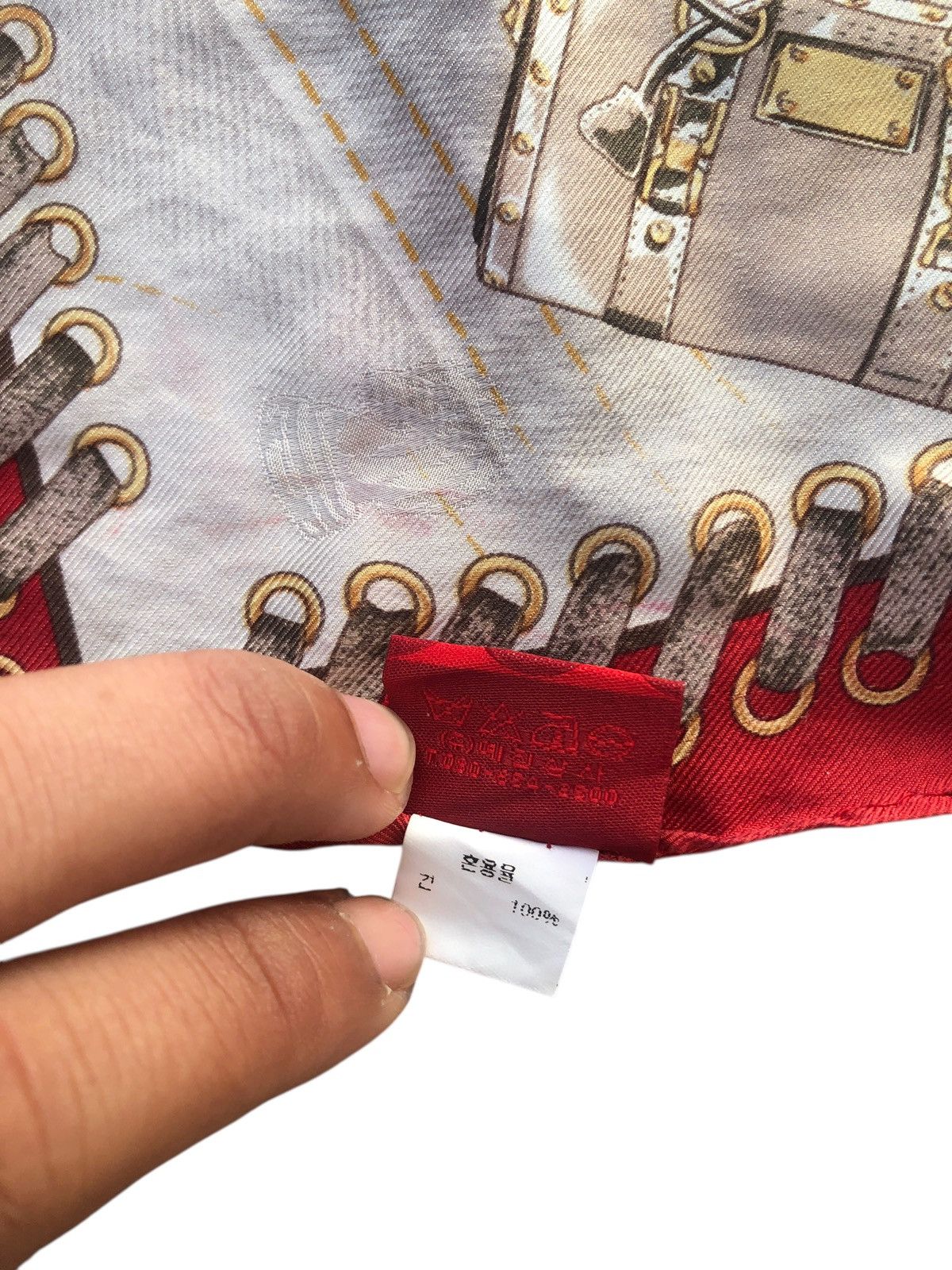 Designer ELLE Silk Square Scarf Size ONE SIZE - 4 Thumbnail