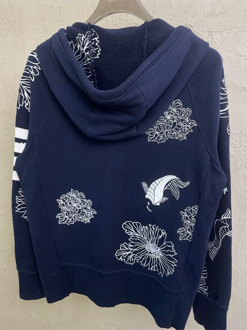 Thom Browne Thom browne Dark blue four-striped embroidered carp flower Size US S / EU 44-46 / 1 - 4 Thumbnail