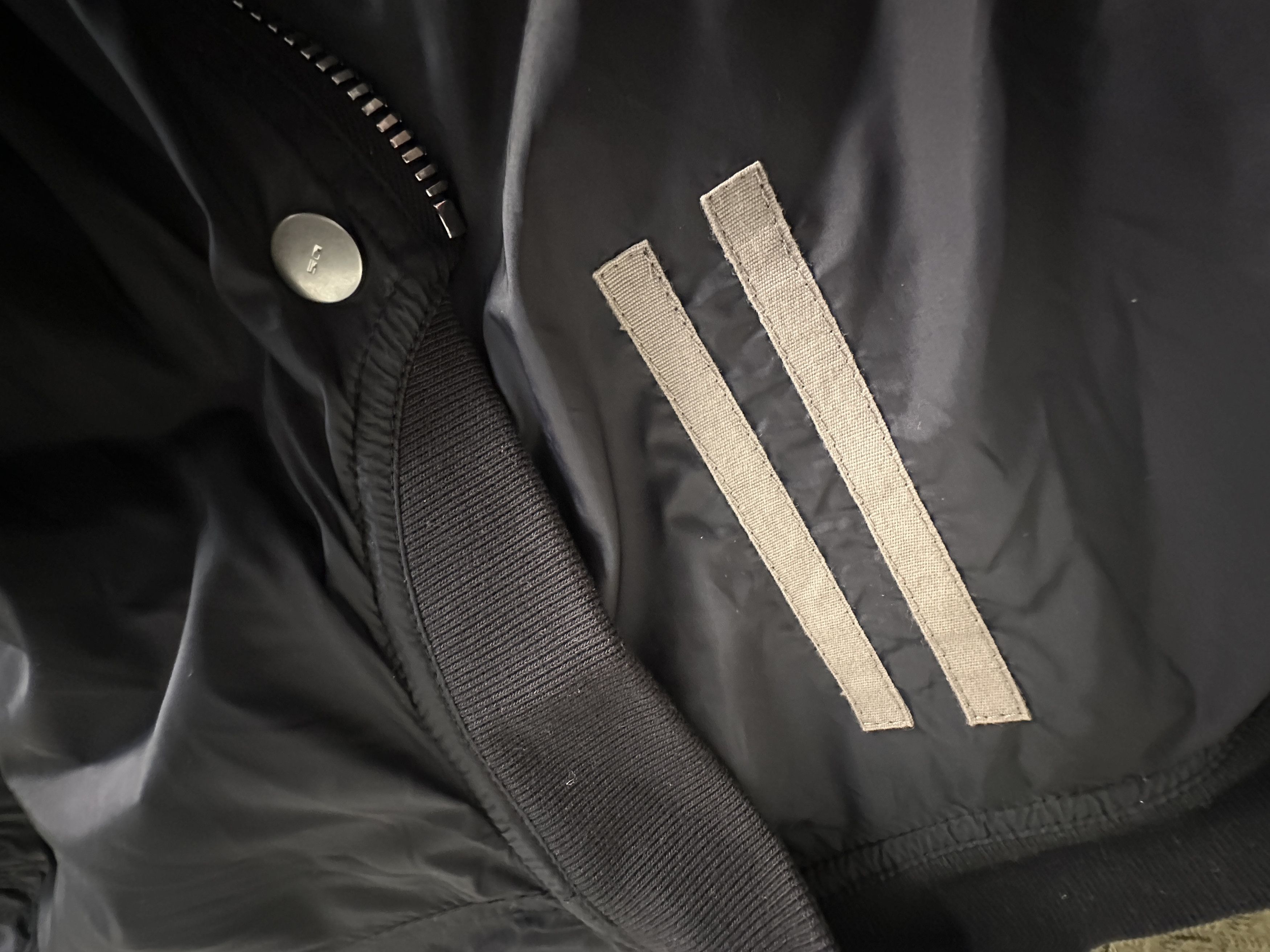 Rick Owens Drkshdw Rick Owens Bomber Jacket in Black Nylon Polyamide size XL Size US XL / EU 56 / 4 - 6 Thumbnail