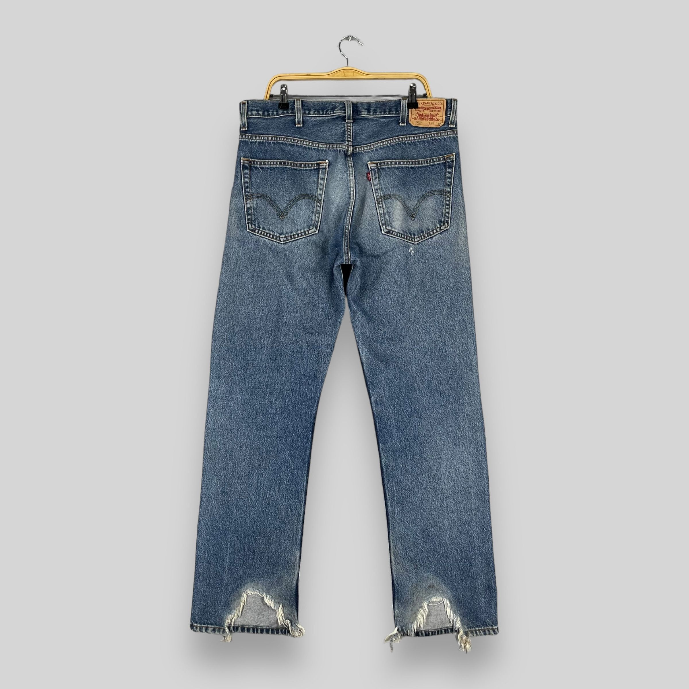 Levi's × Vintage W37 L33 Vintage Levis 505 Distressed Ripped Jeans Size US 37 - 6 Thumbnail