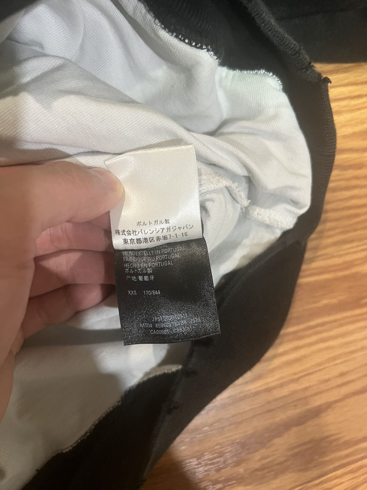 Balenciaga Balenciaga Caps Destroyed Hoodie Cotton Black Oversized XXS Size US XXS / EU 40 - 6 Thumbnail