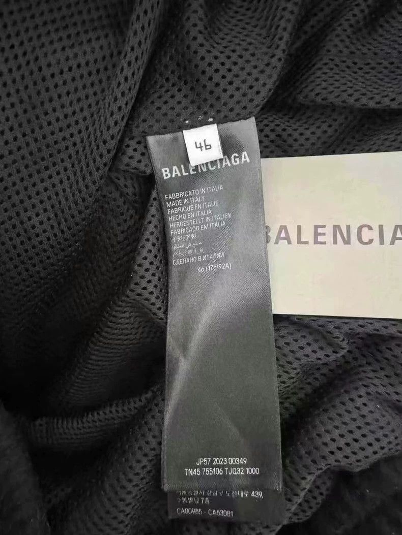 Balenciaga Balenciaga New large letter polar fleece coat Size US S / EU 44-46 / 1 - 4 Thumbnail