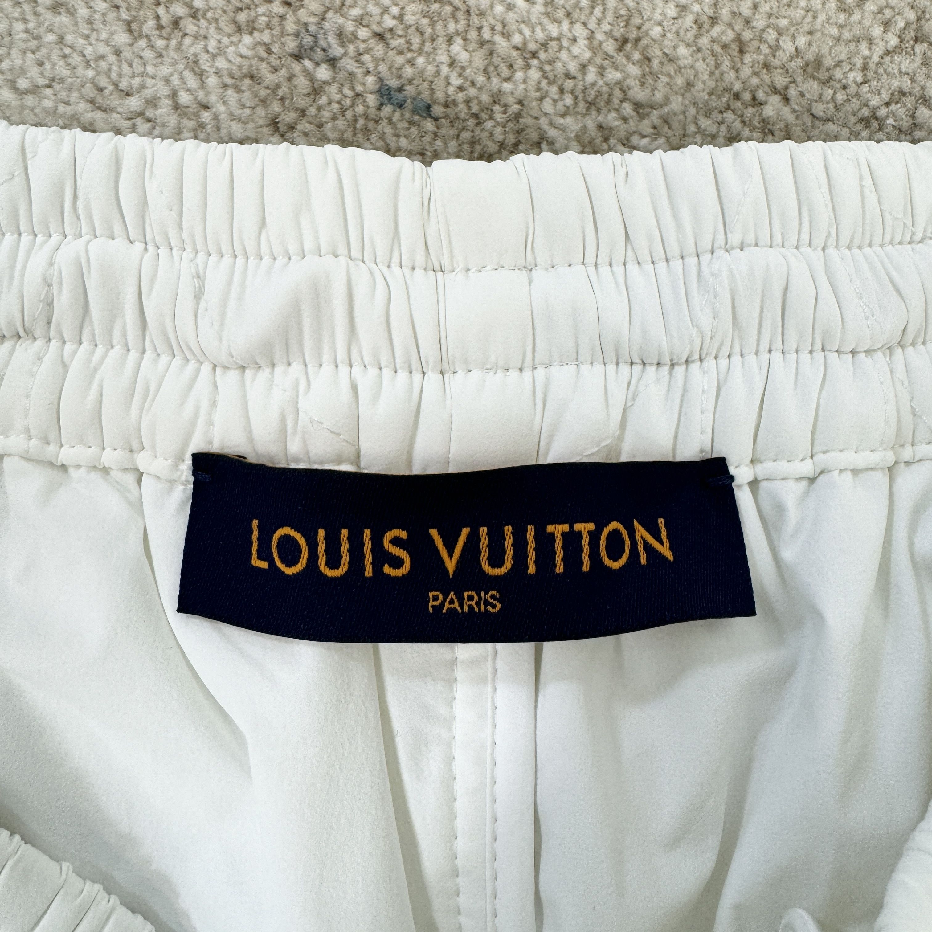 Louis Vuitton Louis Vuitton 1A9FS8 LVSE Sporty Trousers In White RRP £1350 Size US 32 / EU 48 - 11 Thumbnail