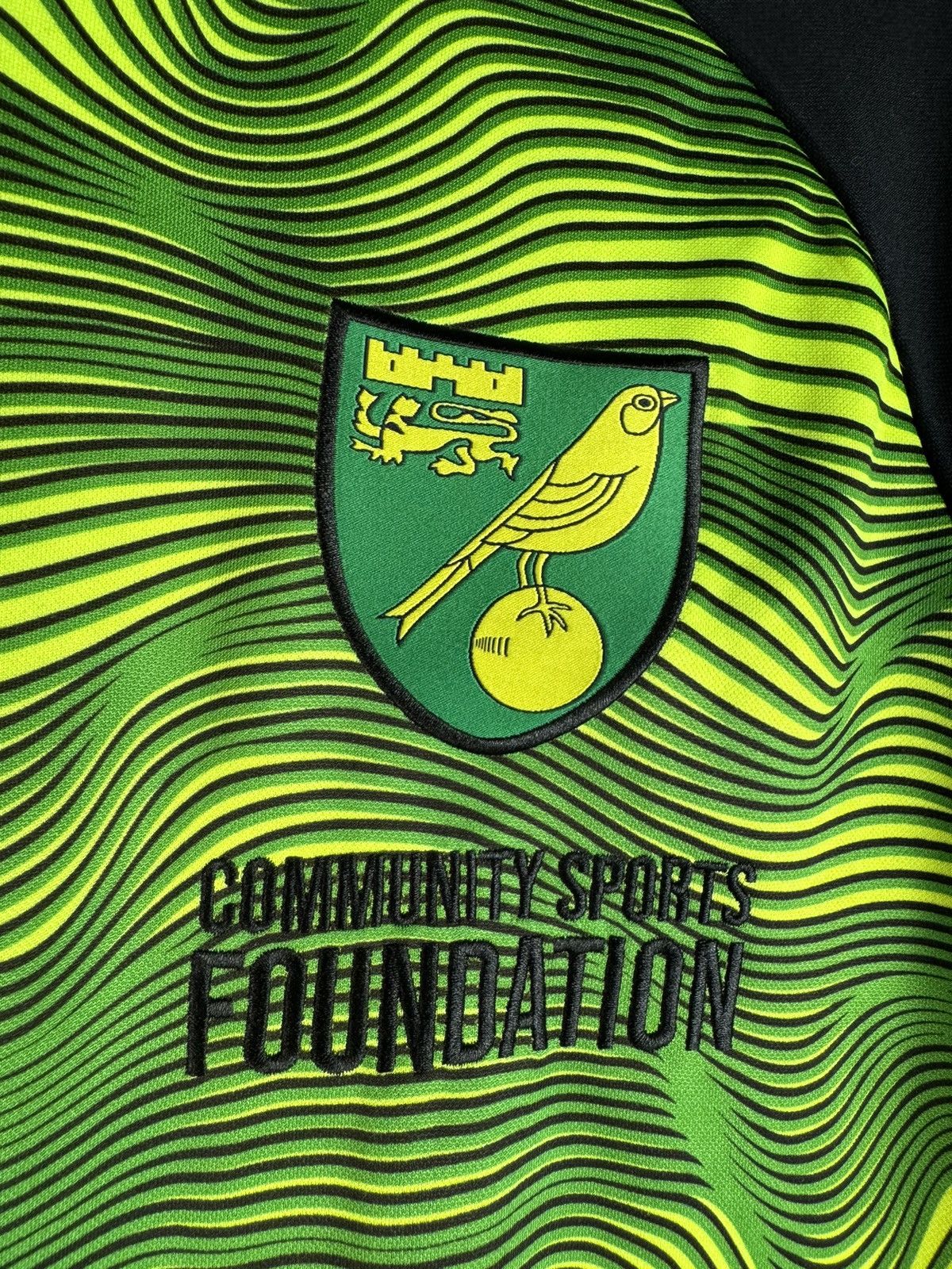 Other Norwich City 2014 2015 home soccer kit shirt jersey tee Size US M / EU 48-50 / 2 - 3 Thumbnail