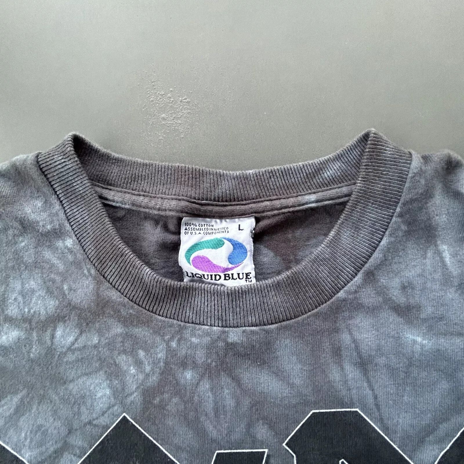 Liquid Blue VTG 2002 Liquid Blue AC/DC Back In Black T-Shirt Size US L / EU 52-54 / 3 - 4 Thumbnail
