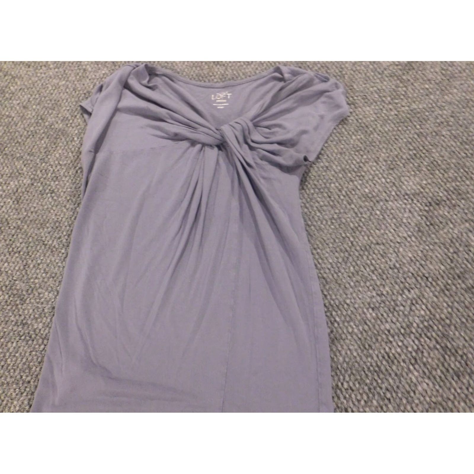 Ann Taylor Loft Ann Taylor Loft Blouse Petites P2XS XS SP Blue Sleeveless Round Neck Pullover Casual Rayon Lightweight Stretch Buttons Women Blouse Size XXS / US 00 / IT 34 - 5 Thumbnail